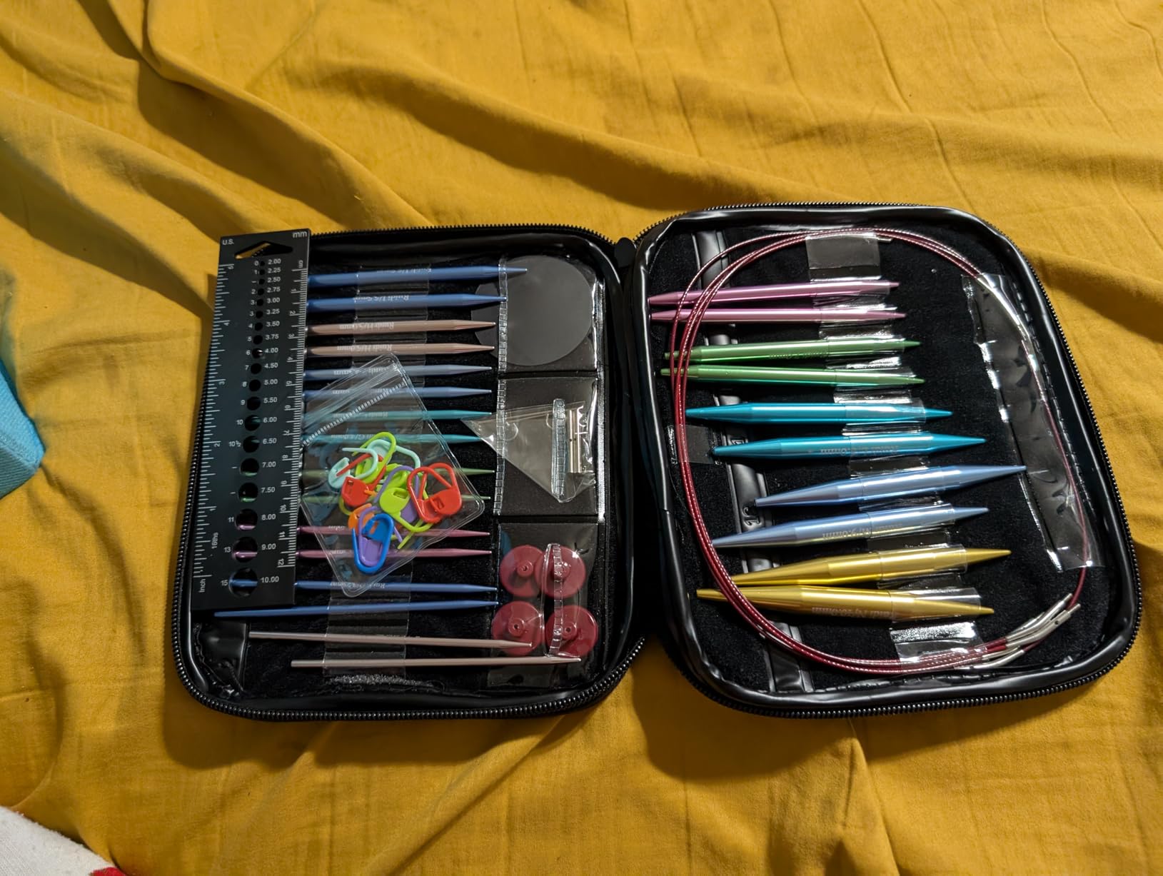 Ruidi Interchangeable Aluminum Circular Knitting Needles Set - 13 Pairs of 4 Inch (10cm) Needles with 4 Cables, Needle Holders & Leather Bag - Perfect for Smooth Knitting & Versatile Projects customer photo 2
