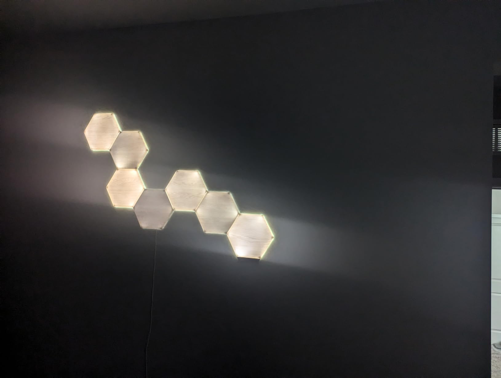 Nanoleaf Elements Wood Look Smart Wall Lights, Hexagon LED Wall Lights Work with Alexa Google Assistant, Home Wall Decor for Living Room with Music Sync, Ambient White 1500-4000K, Expansion 3 Panel customer photo 2