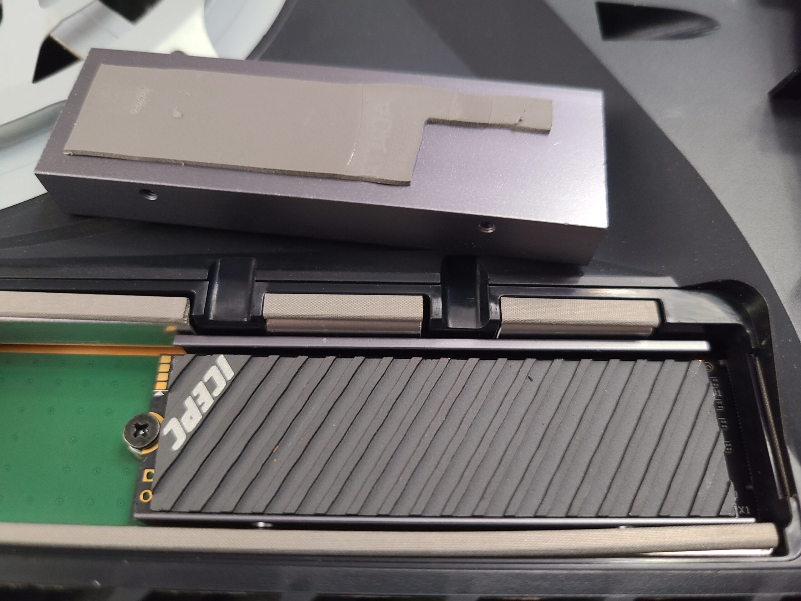 XPG GAMMIX S70 BLADE - PCIe Gen4 Solid State Drive (SSD) - Up to 7400/6800 MB/s Read/Write - Aluminum Heatsink - Compatible with PS5, Laptops & PCs customer photo 1