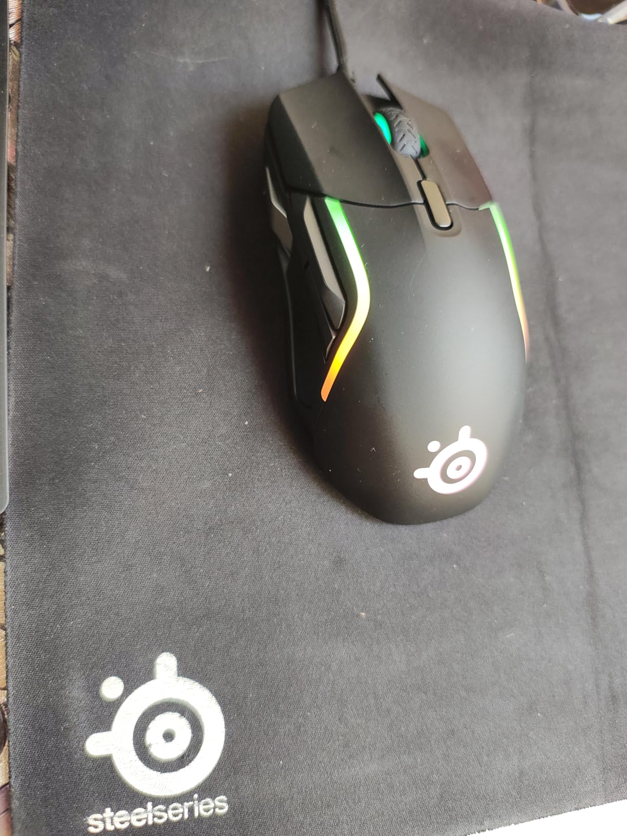 SteelSeries Rival 5 Gaming Mouse with PrismSync RGB Lighting and 9 Programmable Buttons - FPS, MOBA, MMO, Battle Royale - 18,000 CPI TrueMove Air Optical Sensor - Black customer photo 2
