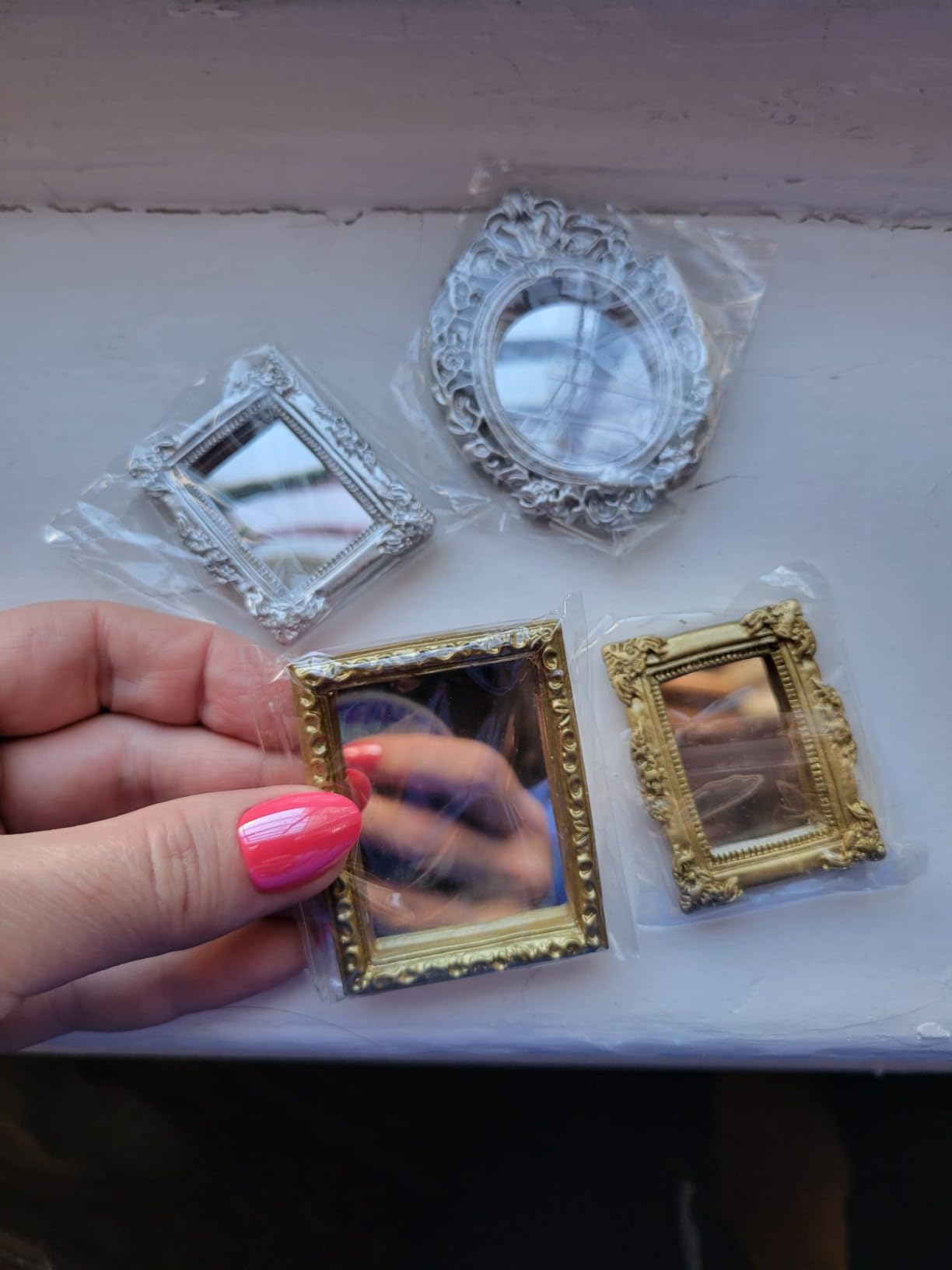 5 Pieces Miniature Dollhouse Mirror European Frame Mirror Dollhouse Victorian Baroque Wall Decor Miniature Bedroom Mini Furniture Accessory for 1/12 Dollhouse Decor, Gold and Silver customer photo 2
