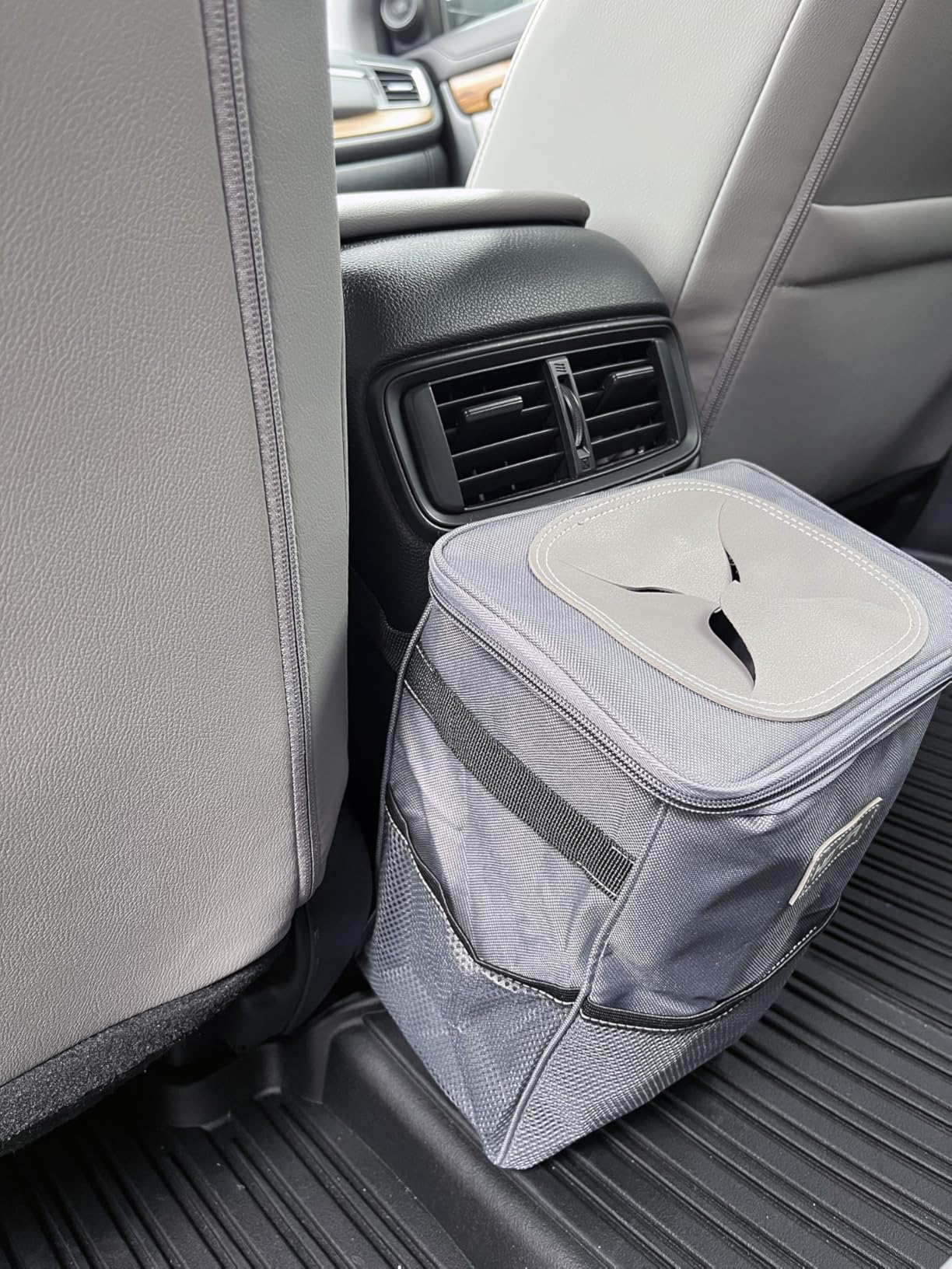 HOTOR 3 Gallons Car Trash Can, Ultra Large Capacity Organizer and Storage with Adjustable Straps & Magnetic Snaps, Waterproof Car Accessory for Interior Car Stuff Storage, Black customer photo 1