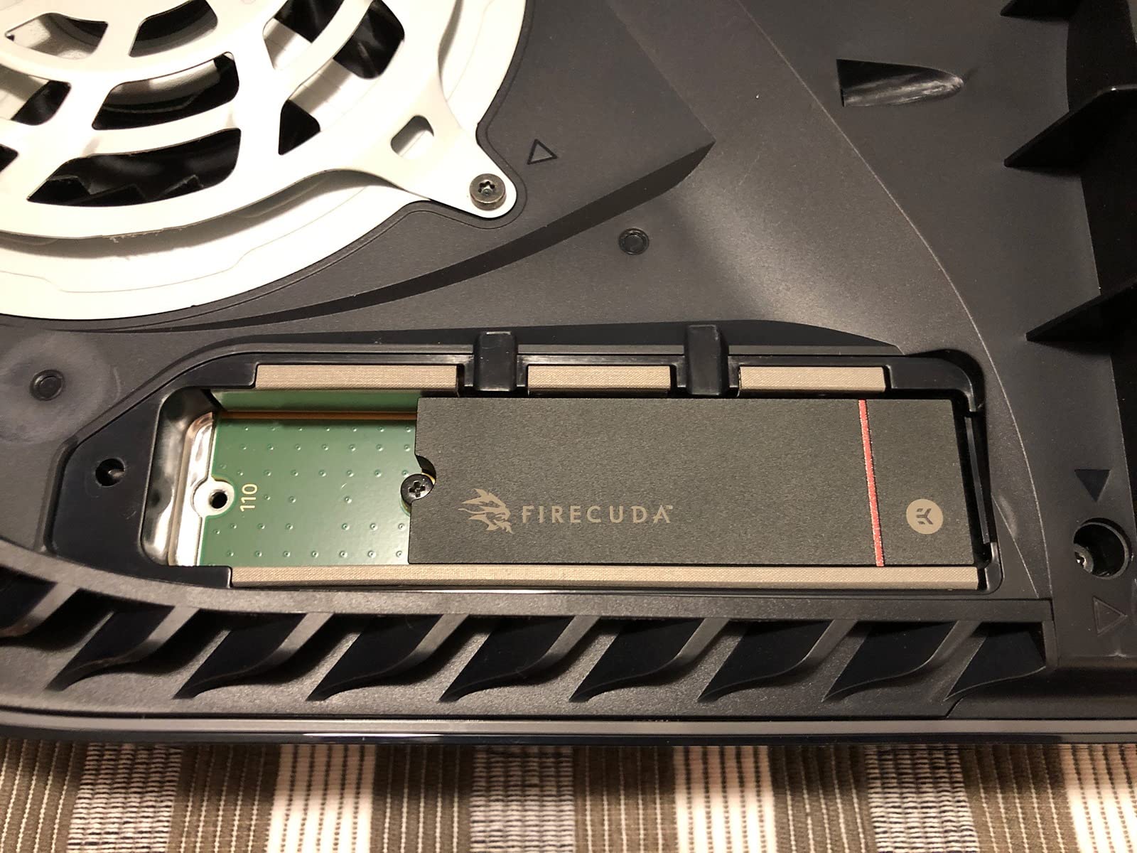 Seagate FireCuda 530 2TB Internal Solid State Drive - M.2 PCIe Gen4 x4 NVMe 1.4, PS5 SSD, 3D TLC NAND, 2550 TBW, Heatsink, Rescue Services customer photo 1