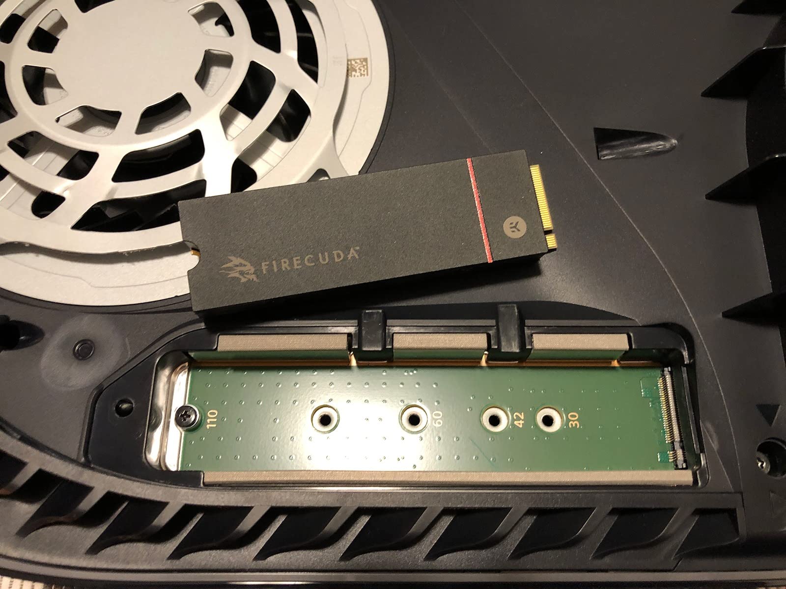 Seagate FireCuda 530 2TB Internal Solid State Drive - M.2 PCIe Gen4 x4 NVMe 1.4, PS5 SSD, 3D TLC NAND, 2550 TBW, Heatsink, Rescue Services customer photo 2