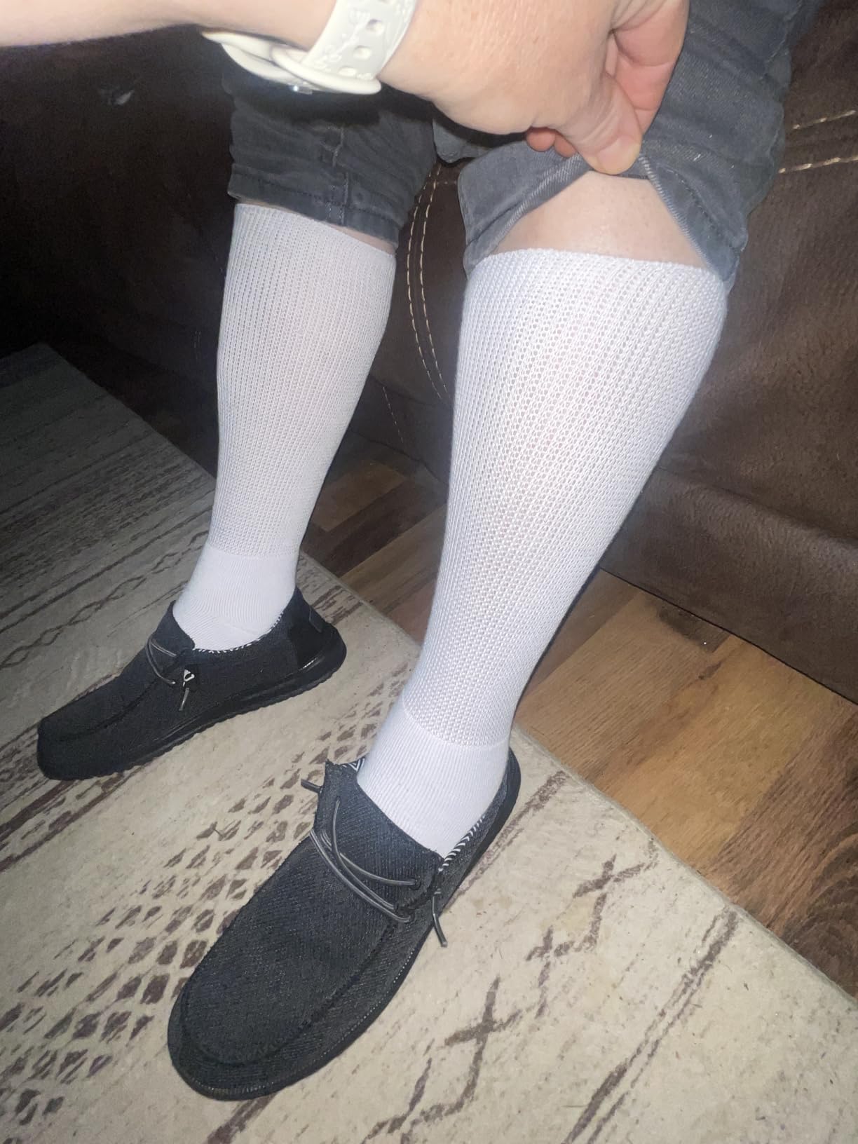 CIRZUEX Extra Wide Socks for Lymphedema Swollen Feet Leg, Bariatric Socks, Cast Boot Sock, Diabetic Non Binding Neuropathy Swelling Women Men 2 Pairs customer photo 2
