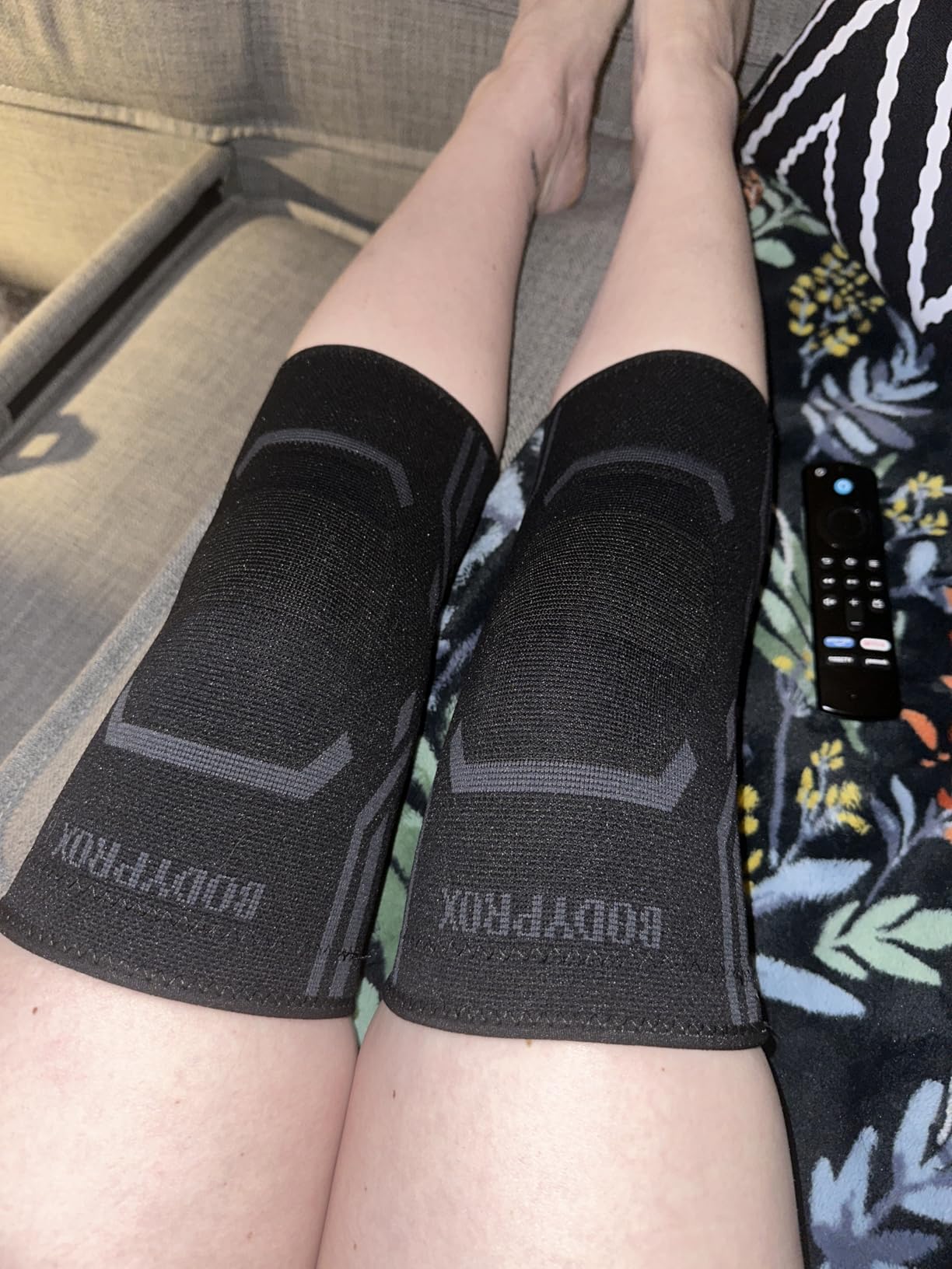 Bodyprox Knee Compression Sleeve for Men and Women (2 Pack), Knee Support Brace for Running and Work Out customer photo 1