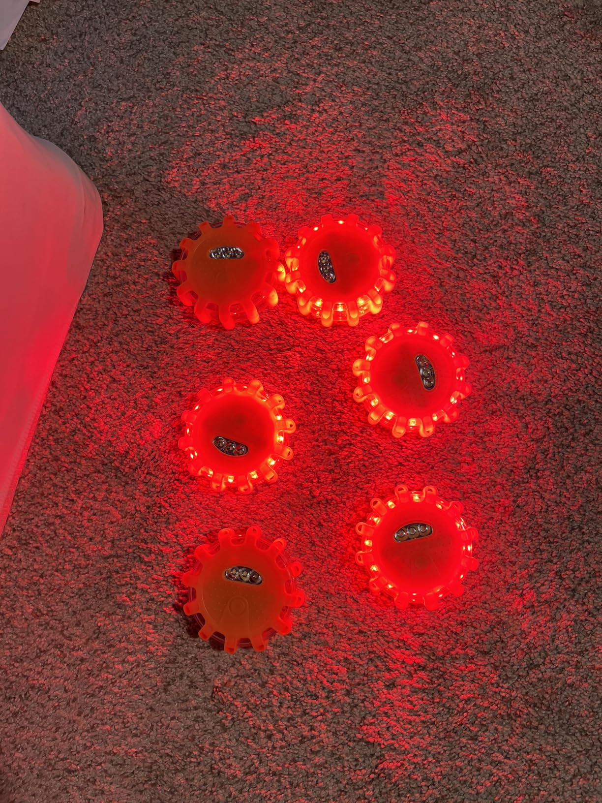 Ecoangel USB-C Rechargeable LED Road Flares Emergency Lights-Large Capacity (Lithium Battery) 3 in 1 Cable Roadside Warning Car Safety Beacon Flashing Disc Flare Kit with Magnetic Base for Vehicles customer photo 1