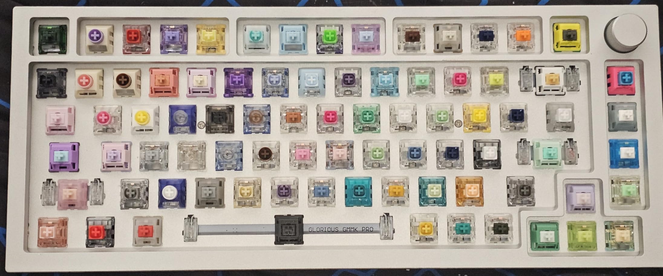 Glorious Gaming GMMK PRO 75% Barebones White (Frame Only) - Modular Mechanical Gaming Keyboard, TKL Size (75%), 3.3lb Frame, RGB, Fully Customisable, 5-Pin Switch Support (RENEWED) customer photo 1