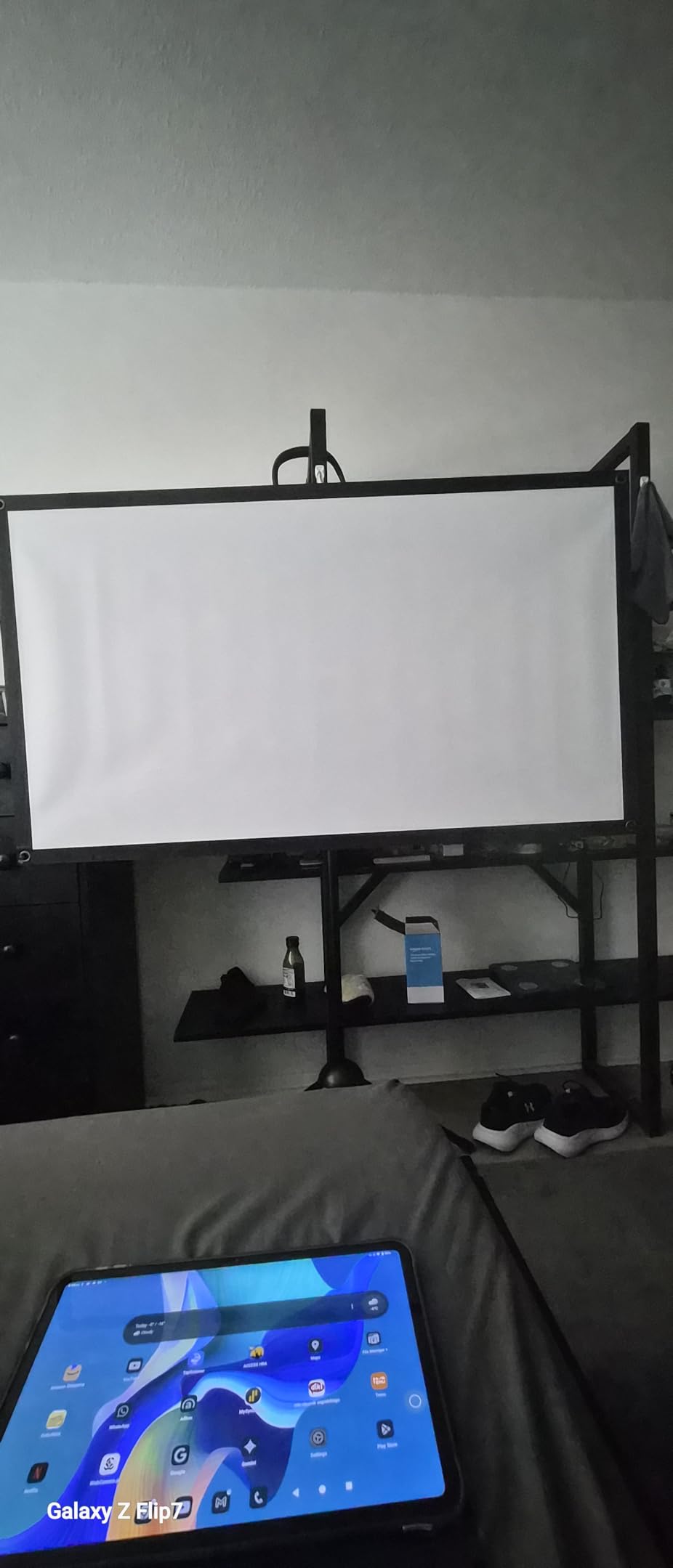 Projector Screen with Stand, 100 Inch Outdoor Projection Screen 16:9 and Tripod Stand, Portable Projector Screen, 1.2 Gain, Lightweight and Compact, Easy Setup, Idea for Home Cinema, Backyard Party customer photo 1