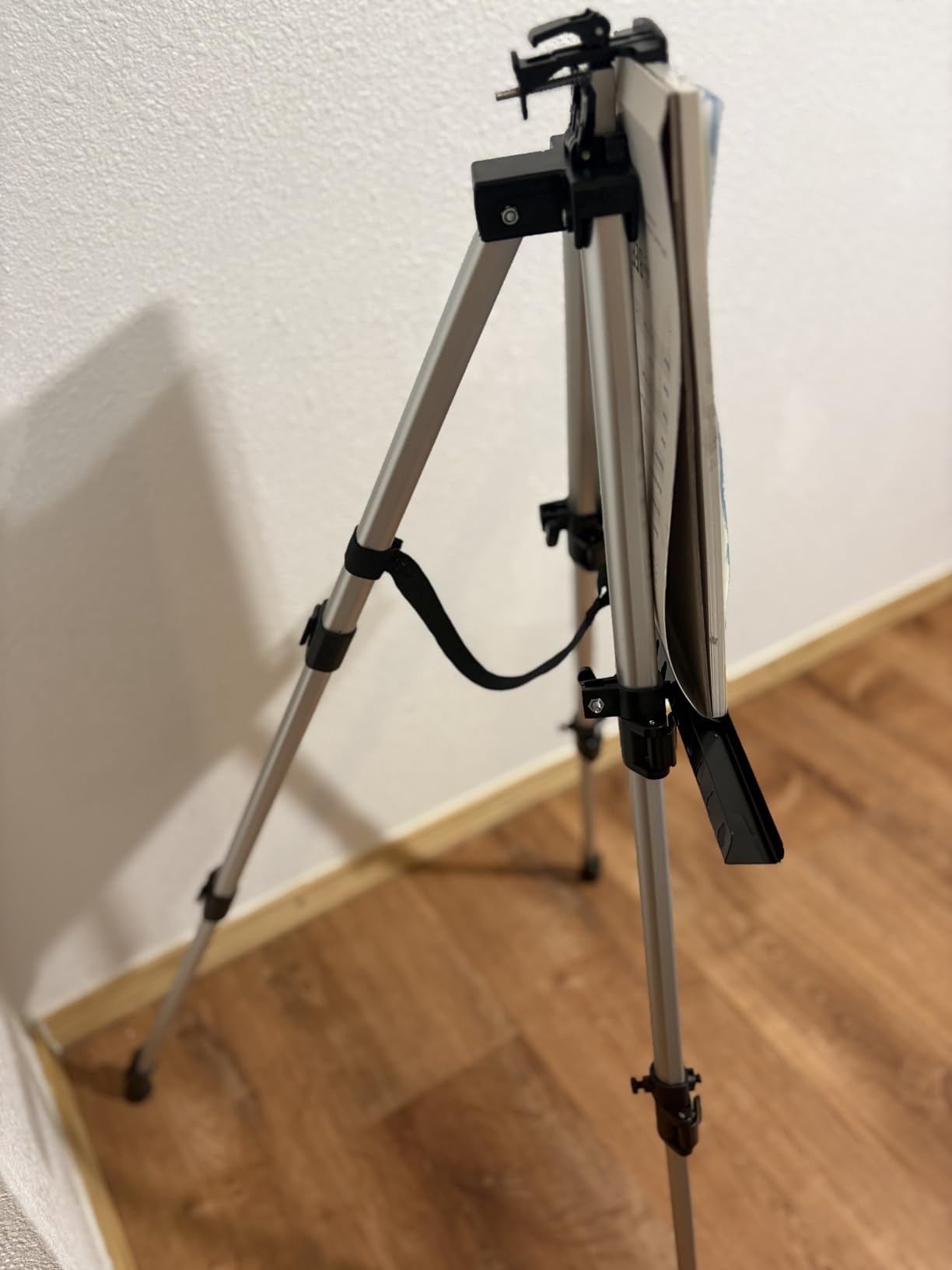 Art Easel Stand for Painting and Display - RRFTOK 17 to 66 Inch Adjustable Aluminum Tripod Easel, Portable Canvas and Poster Stand with Carry Bag for Beginners, Students and Classroom Use customer photo 1