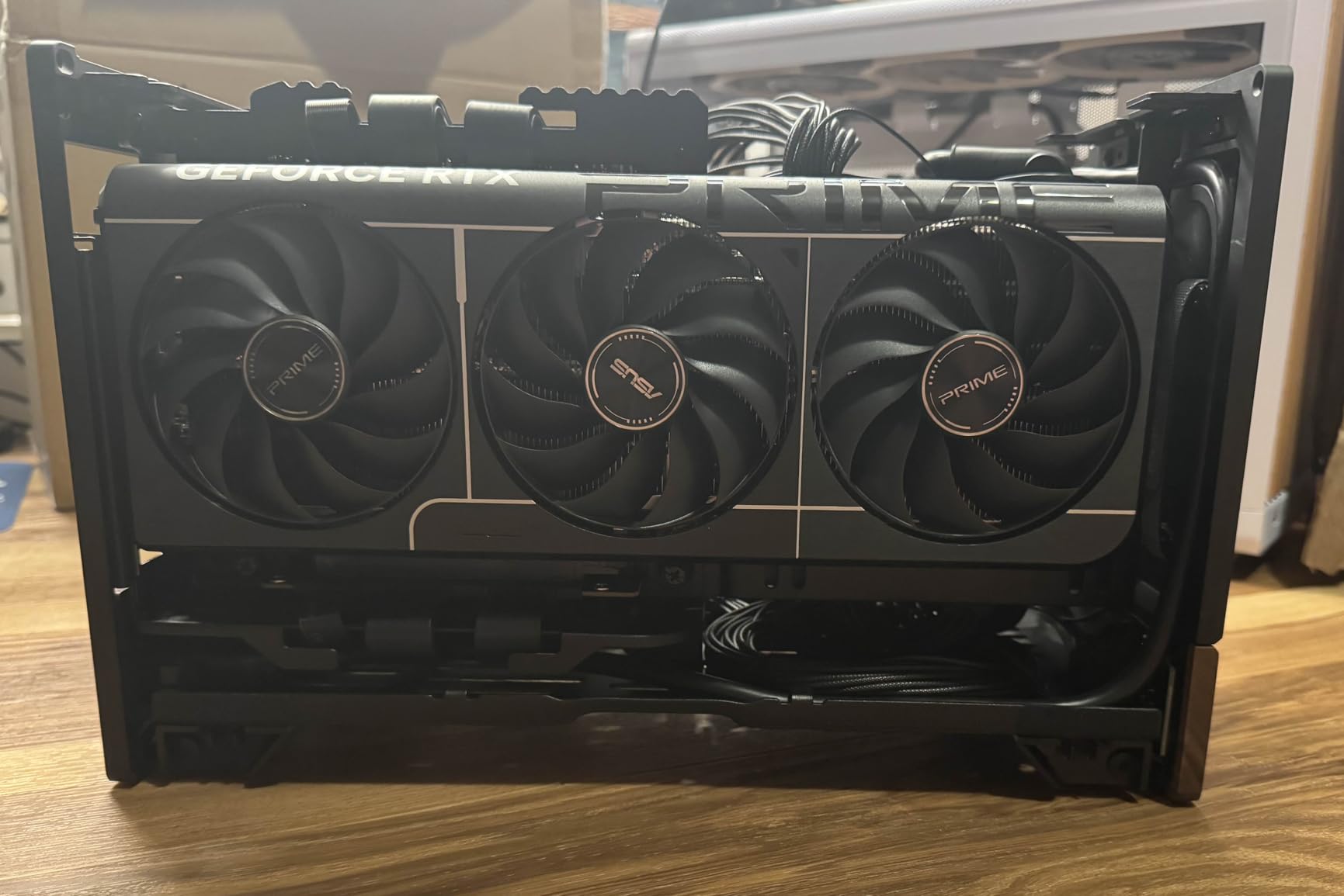 Fractal Design Terra Jade - Wood Walnut Front Panel - Small Form Factor - Mini ITX Gaming case - PCIe 4.0 Riser Cable - USB Type-C - Anodized Aluminum Panels customer photo 1