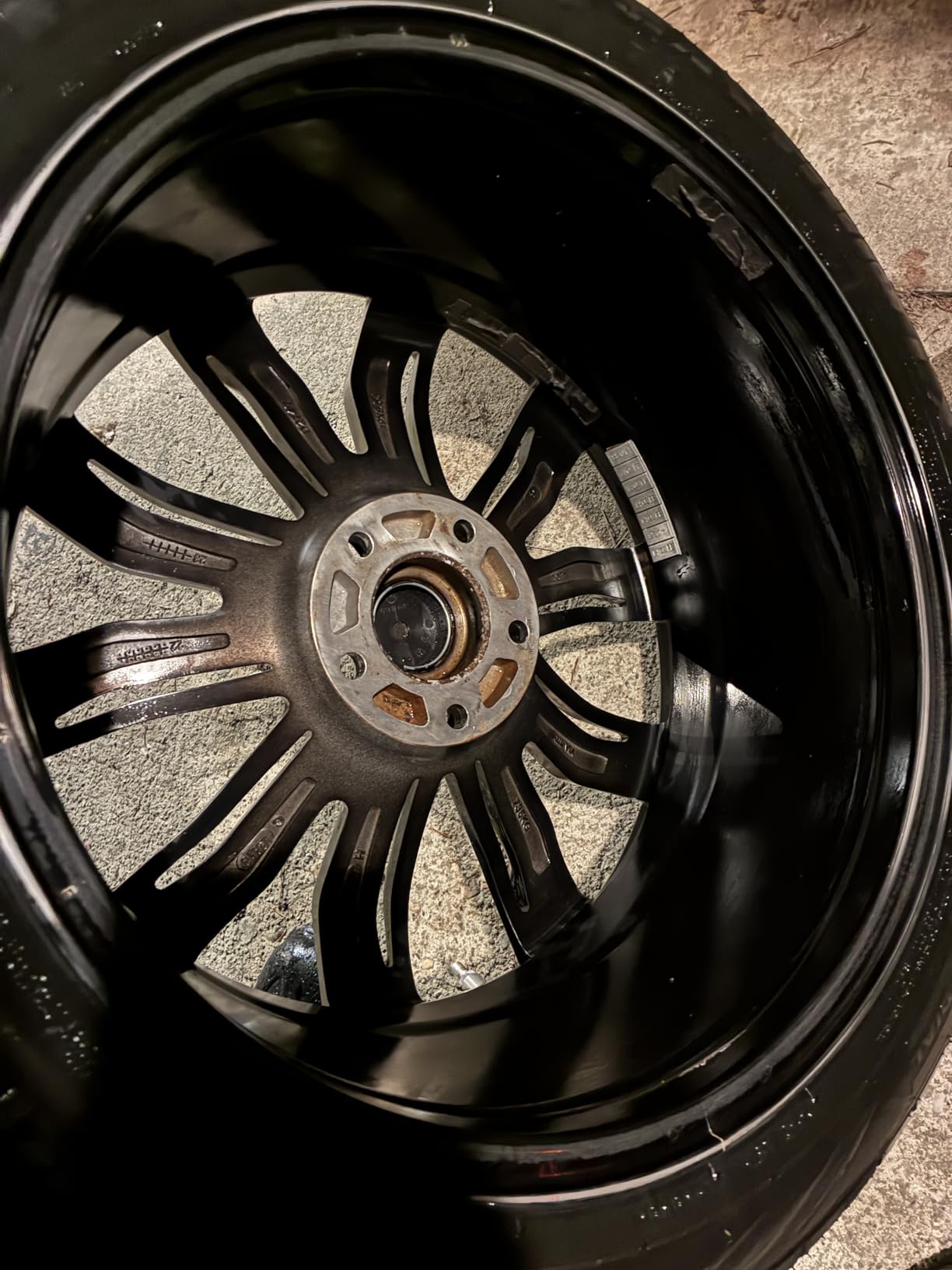 Turtle Wax 53759 Hybrid Solutions All Wheel Cleaner and Iron Remover, Rapid Removal of Surface Contaminants, Brake Dust and Rust, Safe for All Vehicle Paint, Low Odor Formula, 23 Oz customer photo 1