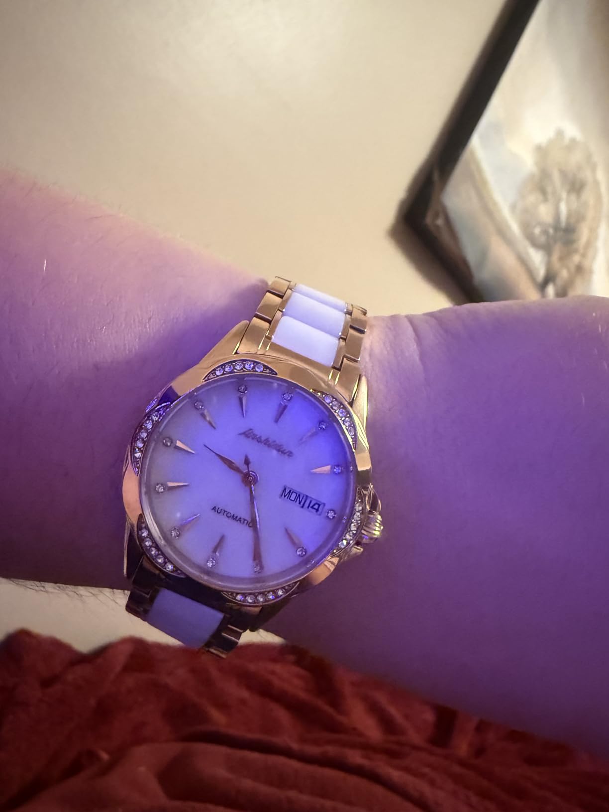 OLEVS Ladies' Automatic Mechanical Watches, Mechanical Self-Winding Waterproof, Rose Gold Ceramic Stainless Steel Women's Fashion Watches, No Battery (Red/White Dial) customer photo 1