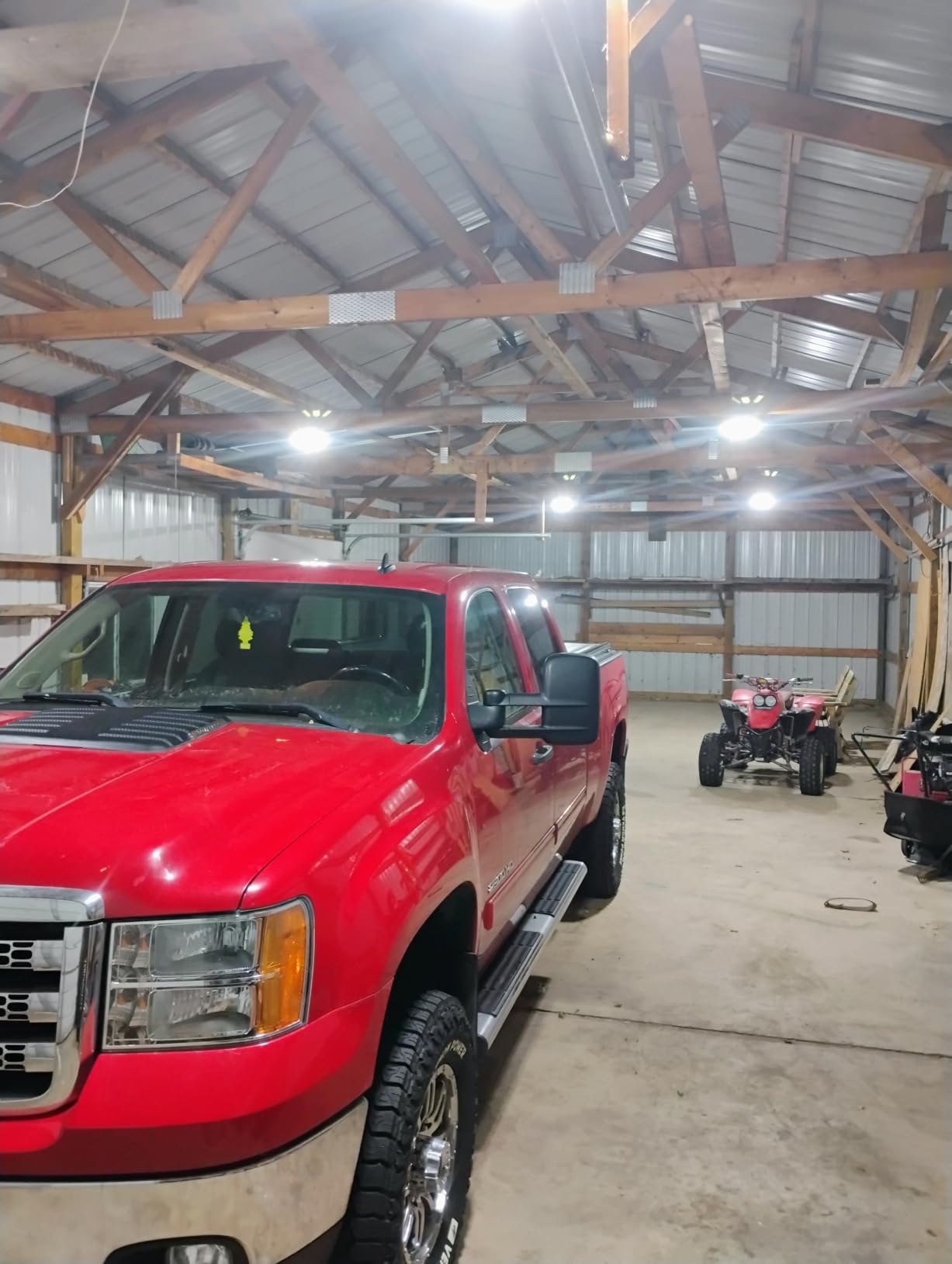 Led Garage Lights 6-Pack 200W Super Bright Ceiling Led Shop Lights, E26/E27 Base, 6500K, 22000LM Deformable Garage Light Ideal for Basement, Attic and Workshop customer photo 1