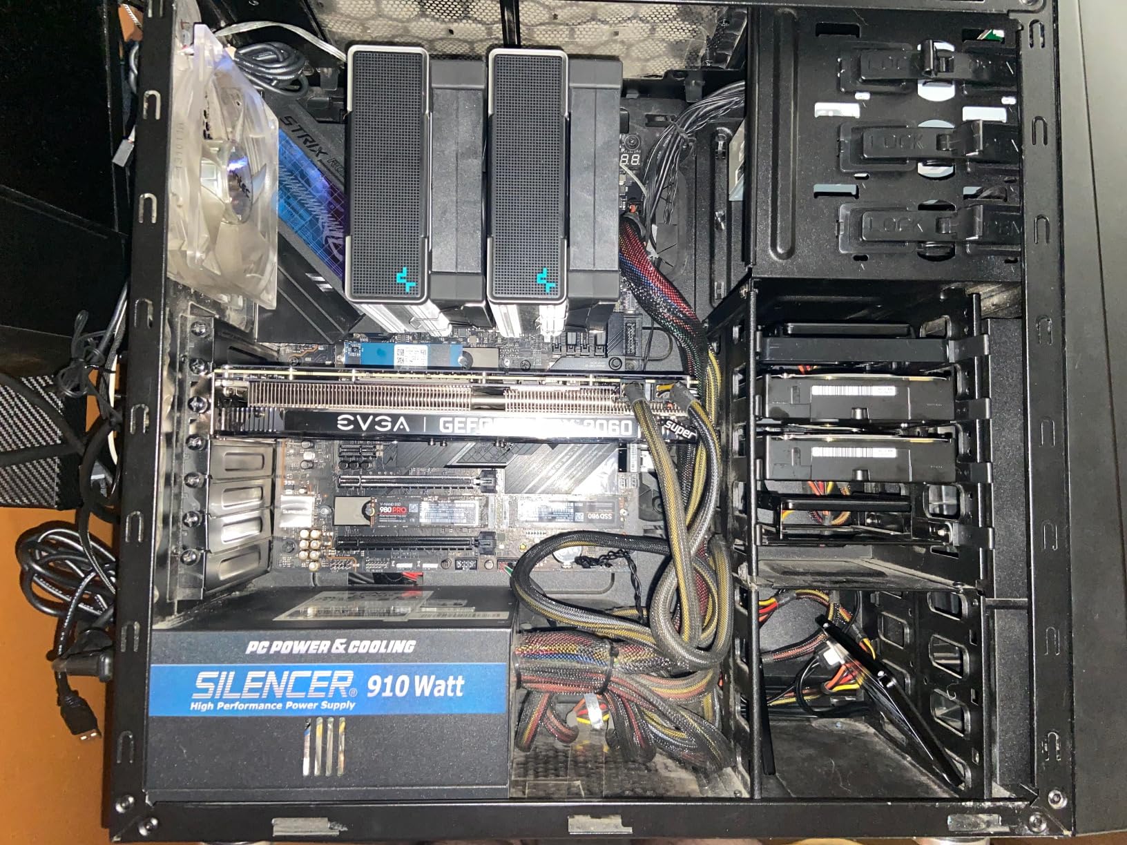 Core i9-12900KF Gaming Desktop Processor 16 (8P+8E) Cores up to 5.2 GHz Unlocked LGA1700 600 Series Chipset 125W customer photo 2