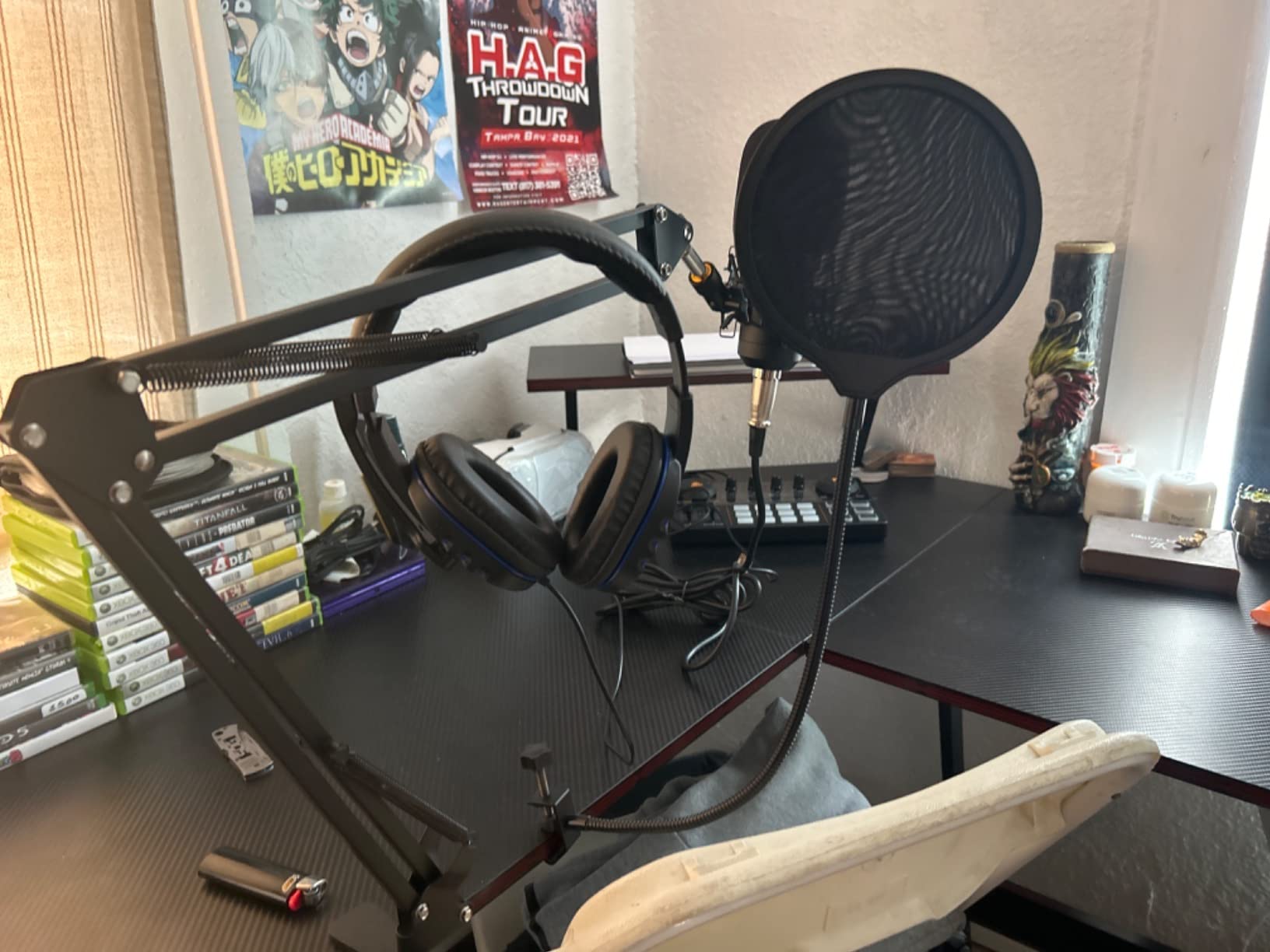 MAONO Podcast Equipment Bundle Audio mixer All-in-One Podcast Production Studio with 3.5mm Microphone for Live Streaming, Podcast Recording, PC, Smartphone, DJ MaonoCaster Lite (AU-AM200-S6 Black) customer photo 2