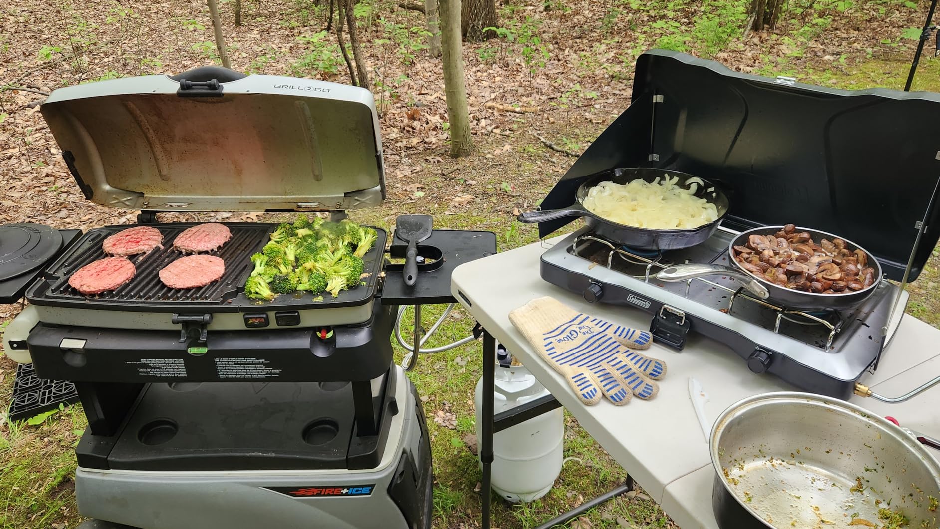 Coleman Triton 2-Burner Propane Stove with Adjustable Burners & Wind Guards, 22,000 BTUs customer photo 2