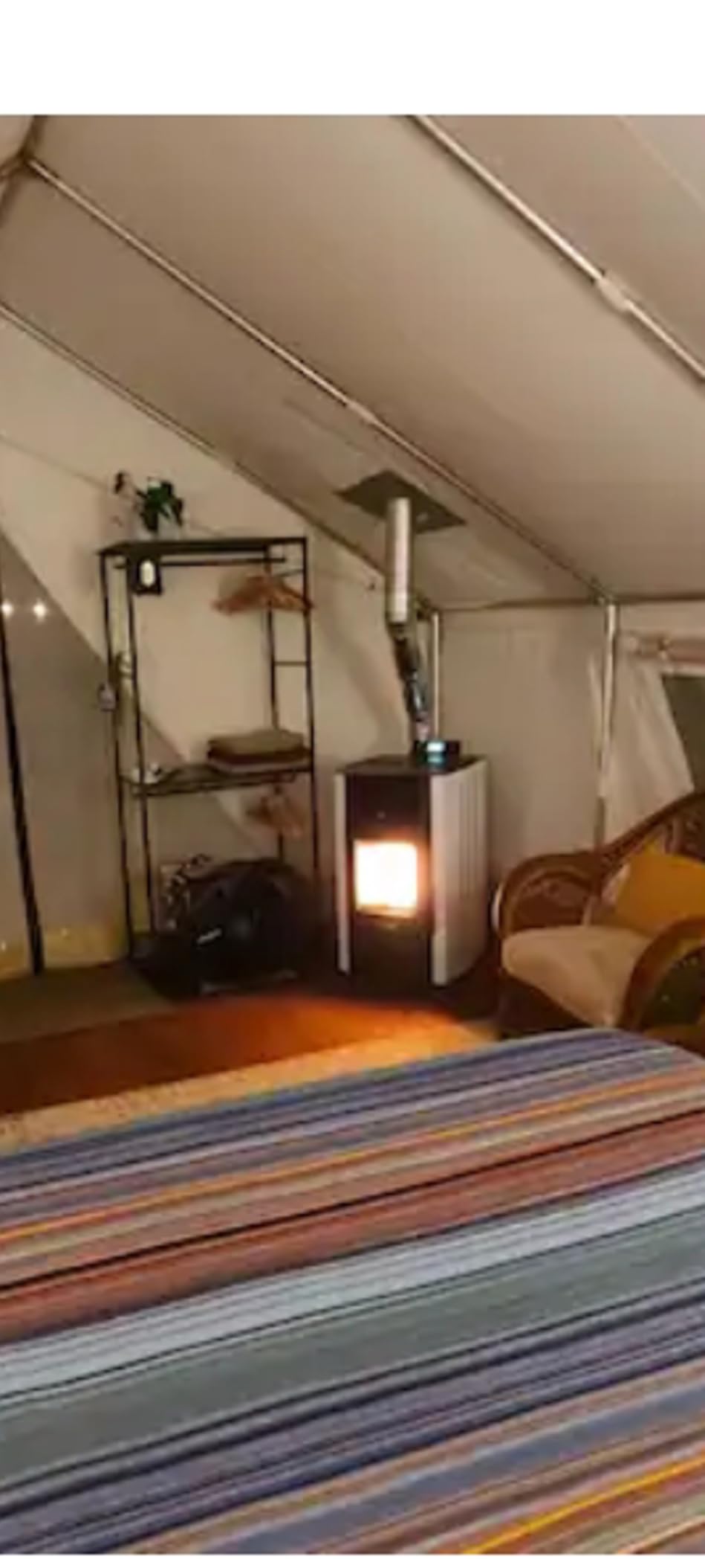 Comfortbilt HP50S Small Wood Pellet Stove Compact Heats 2,200 ft2 47 lb Hopper Arctic White customer photo 2