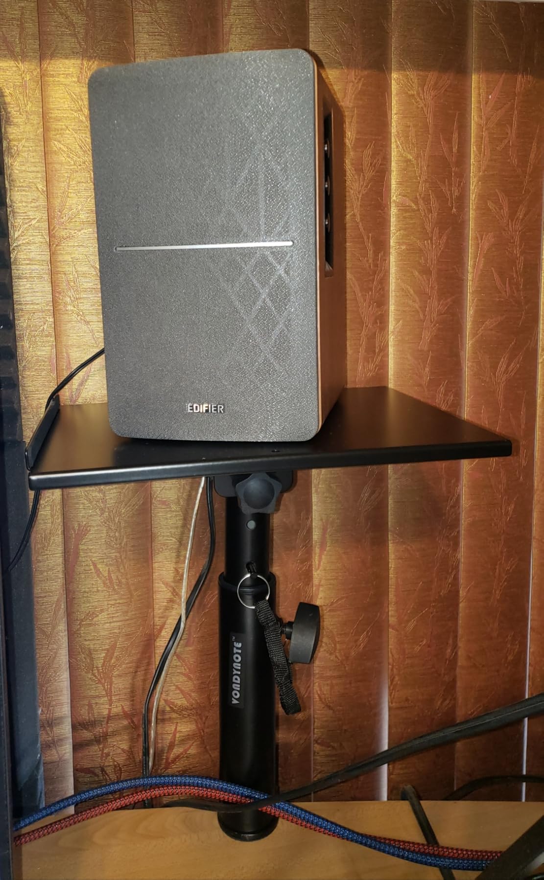 Studio Monitor Stands Pair Heavy Duty Desk Clamp Speaker Stands with Adjustable Tilt Angle Tray of 0-12 Degrees customer photo 2