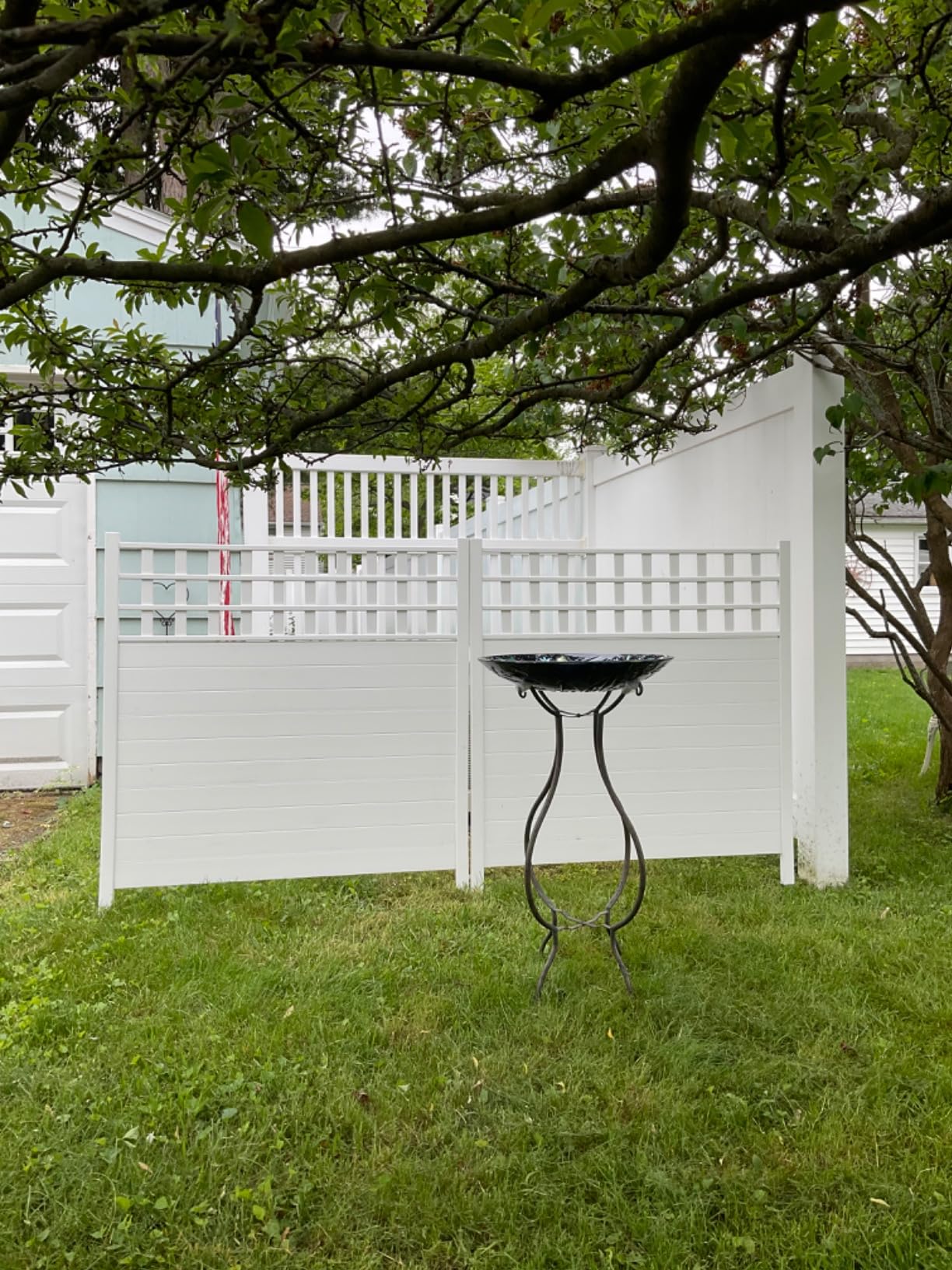 44in H x 42in W (2 Panels) No Dig Zippity Keswick Privacy Fence and Screen Kit, White Vinyl Privacy Fence, Outdoor Privacy Screen Panels for Yard, Trash Can Enclosure, Air Conditioner Fence ZP19060 customer photo 1