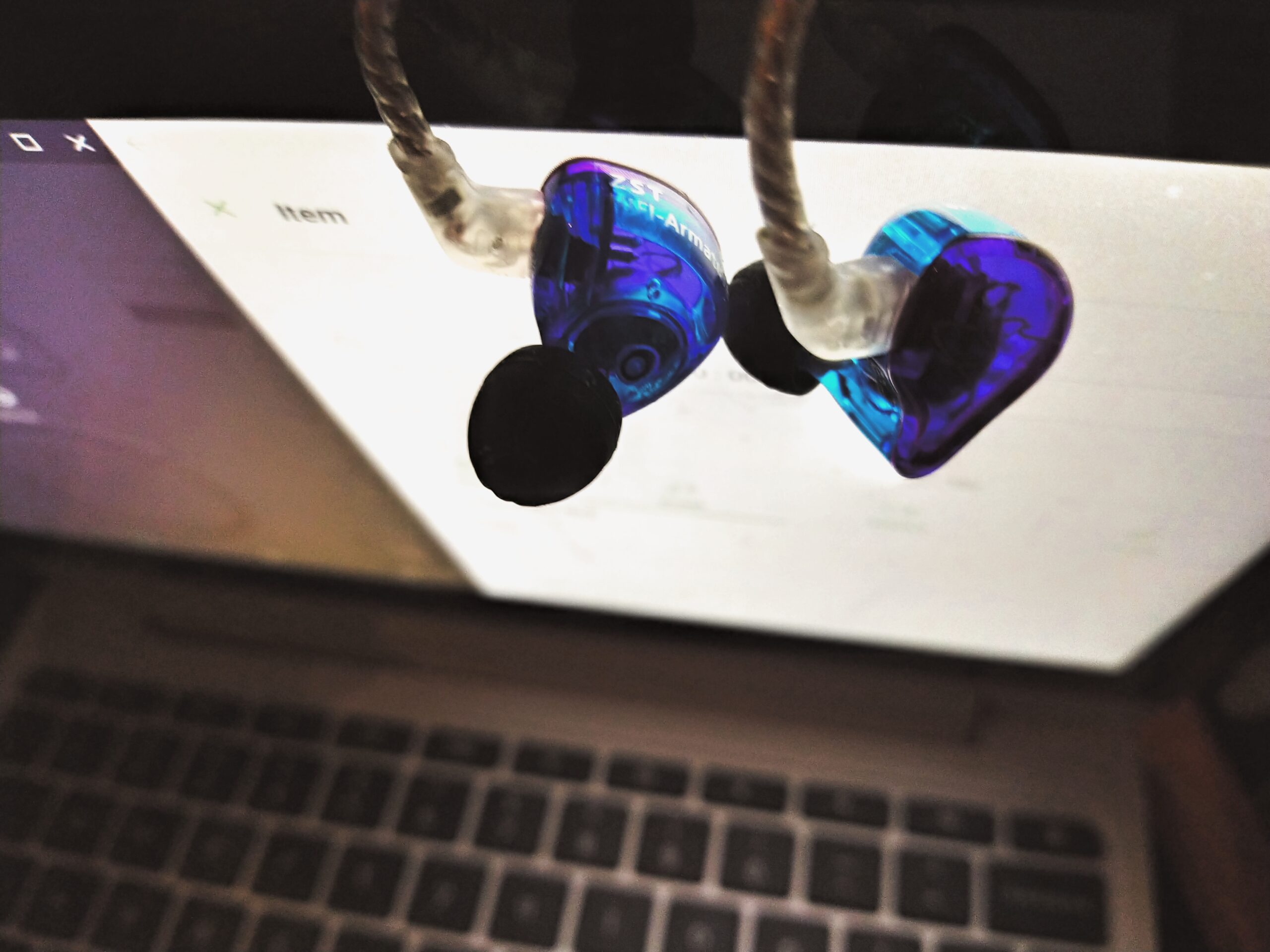 KZ ZST X in-Ear Monitors, Upgraded Dynamic Hybrid Dual Driver ZSTX Earphones, HiFi Stereo IEM Wired Earbuds/Headphones with Detachable Cable for Musician Audiophile (Without Mic, Black) customer photo 1