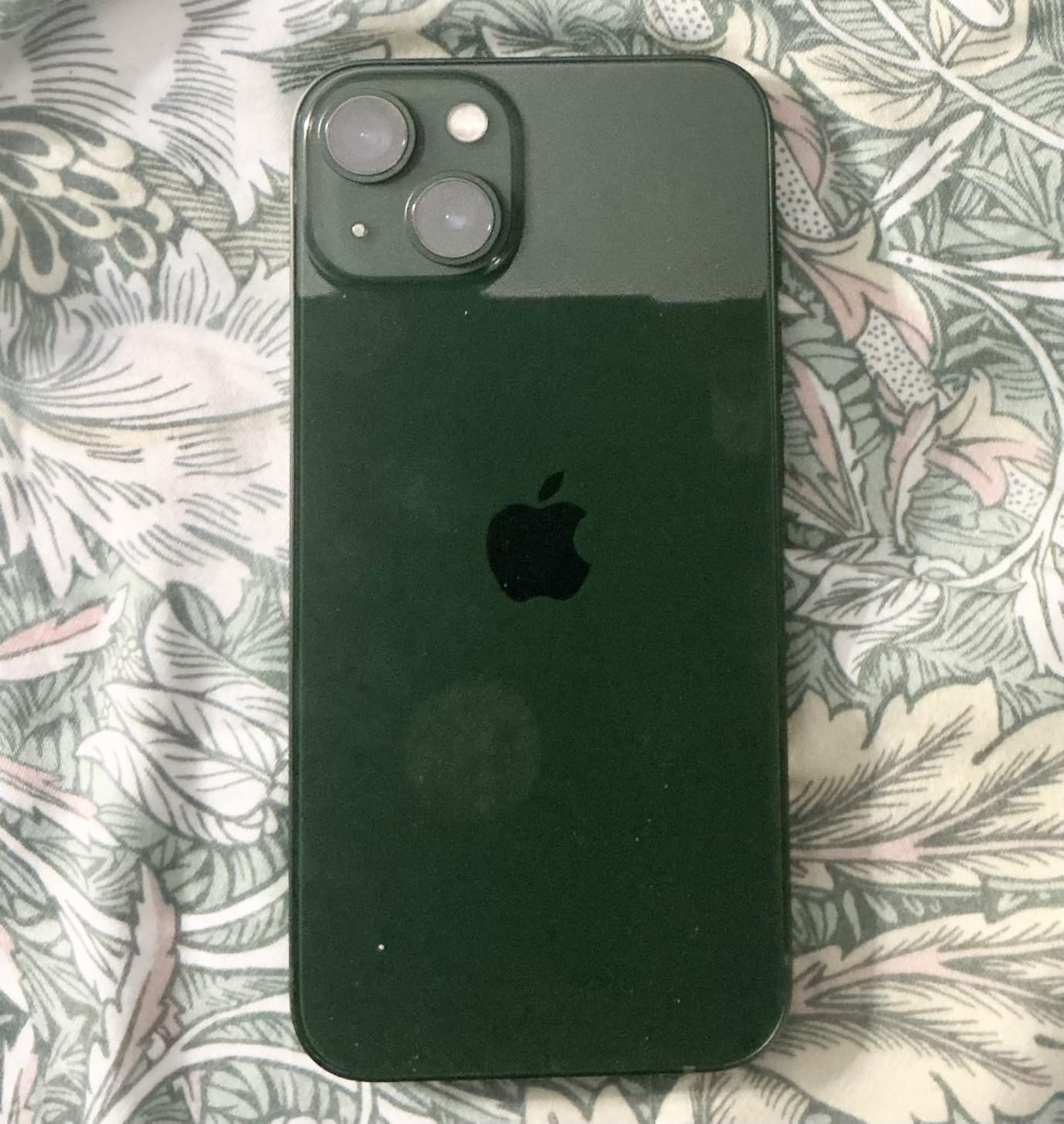Apple iPhone 13, 128GB, Midnight - Unlocked (Renewed) customer photo 2