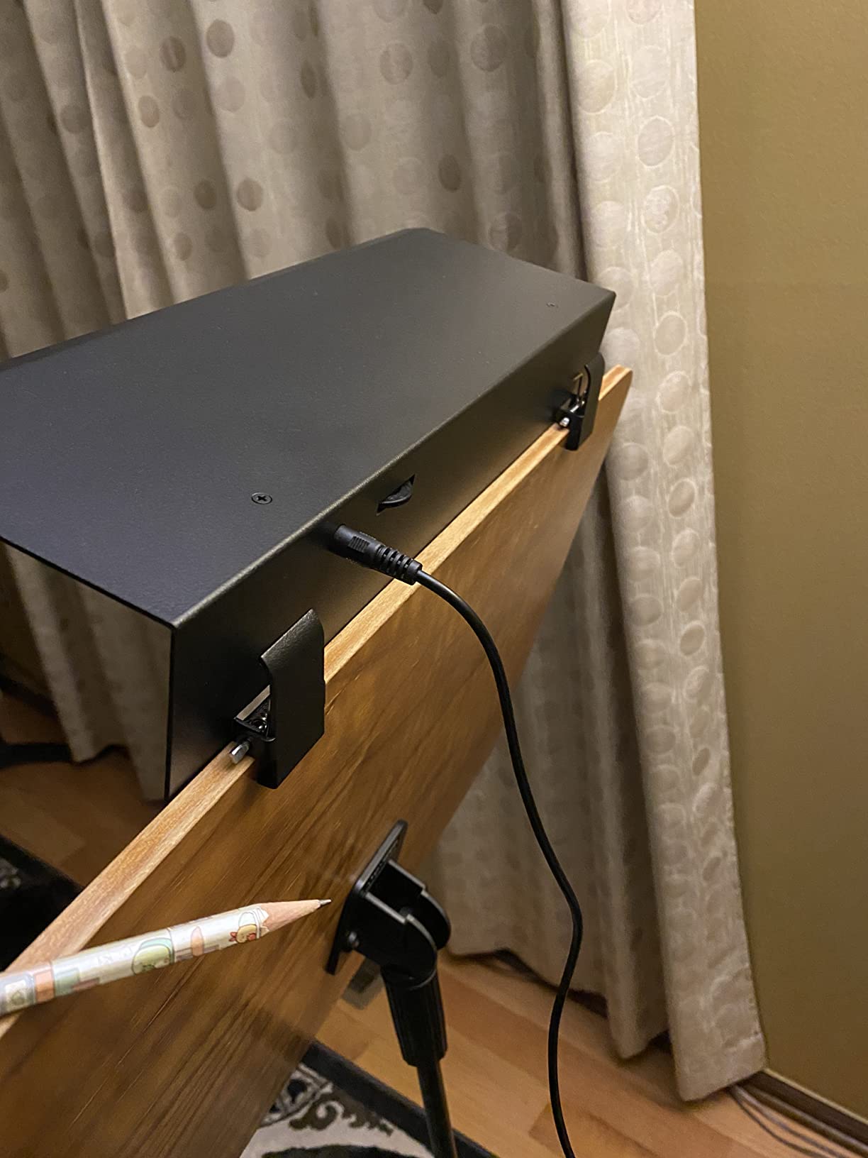 Aria Forte Rechargeable LED Music Stand Light (Model F2) customer photo 2