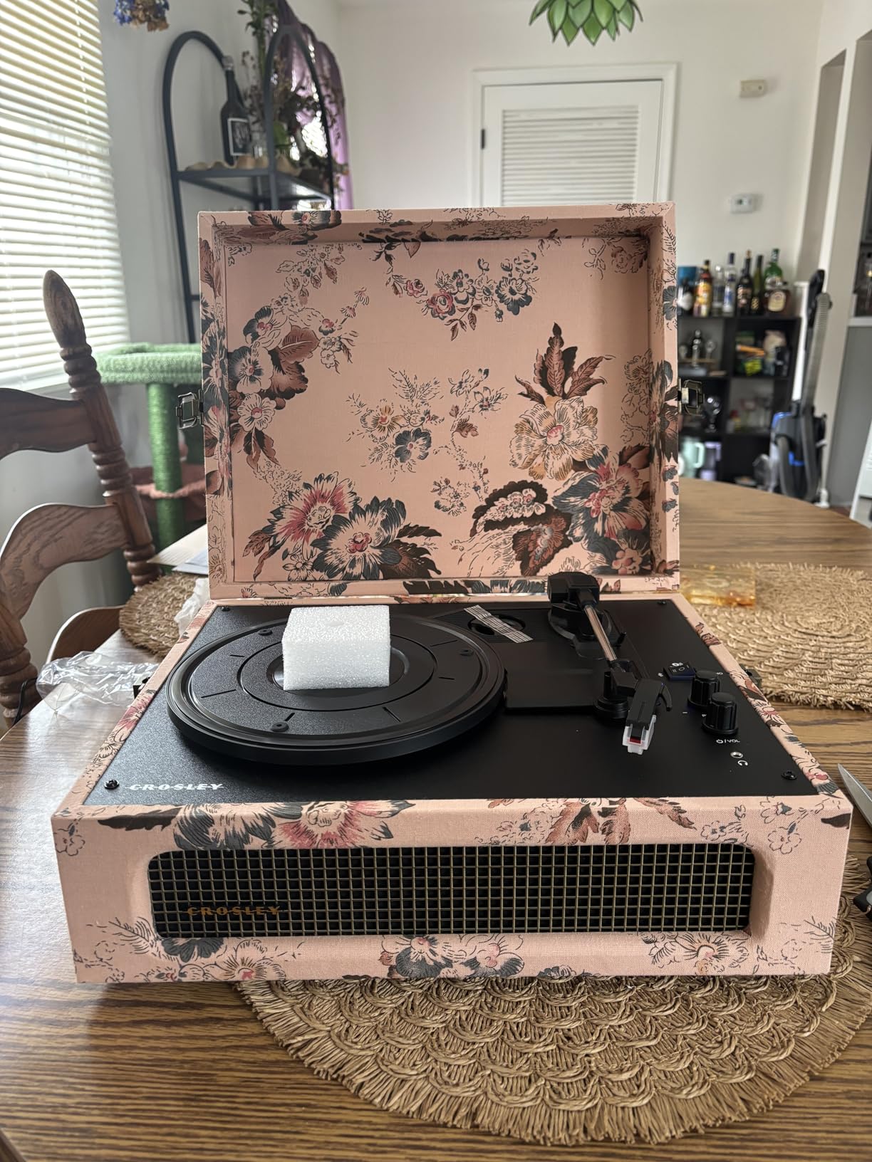 Crosley CR8017B-BK Voyager Vintage Portable Vinyl Record Player Turntable with Bluetooth in/Out and Built-in Speakers, Black customer photo 2