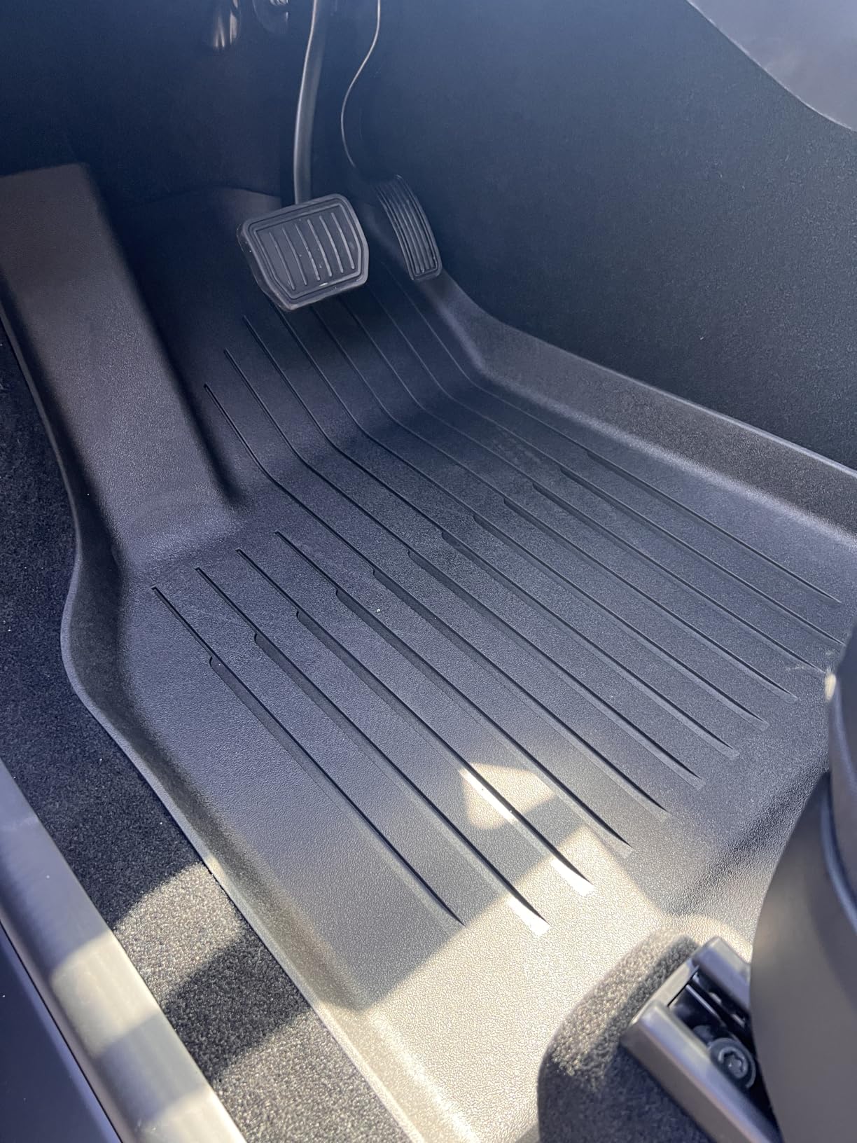 SUPER LINER Floor Mats for 2024-2025 2026 Tesla Model 3 Highland | 6-Piece Set Extra-Thick TPE All-Weather Floor & Cargo Liners | Pet & Child-Friendly Custom Fit Interior Accessories customer photo 2