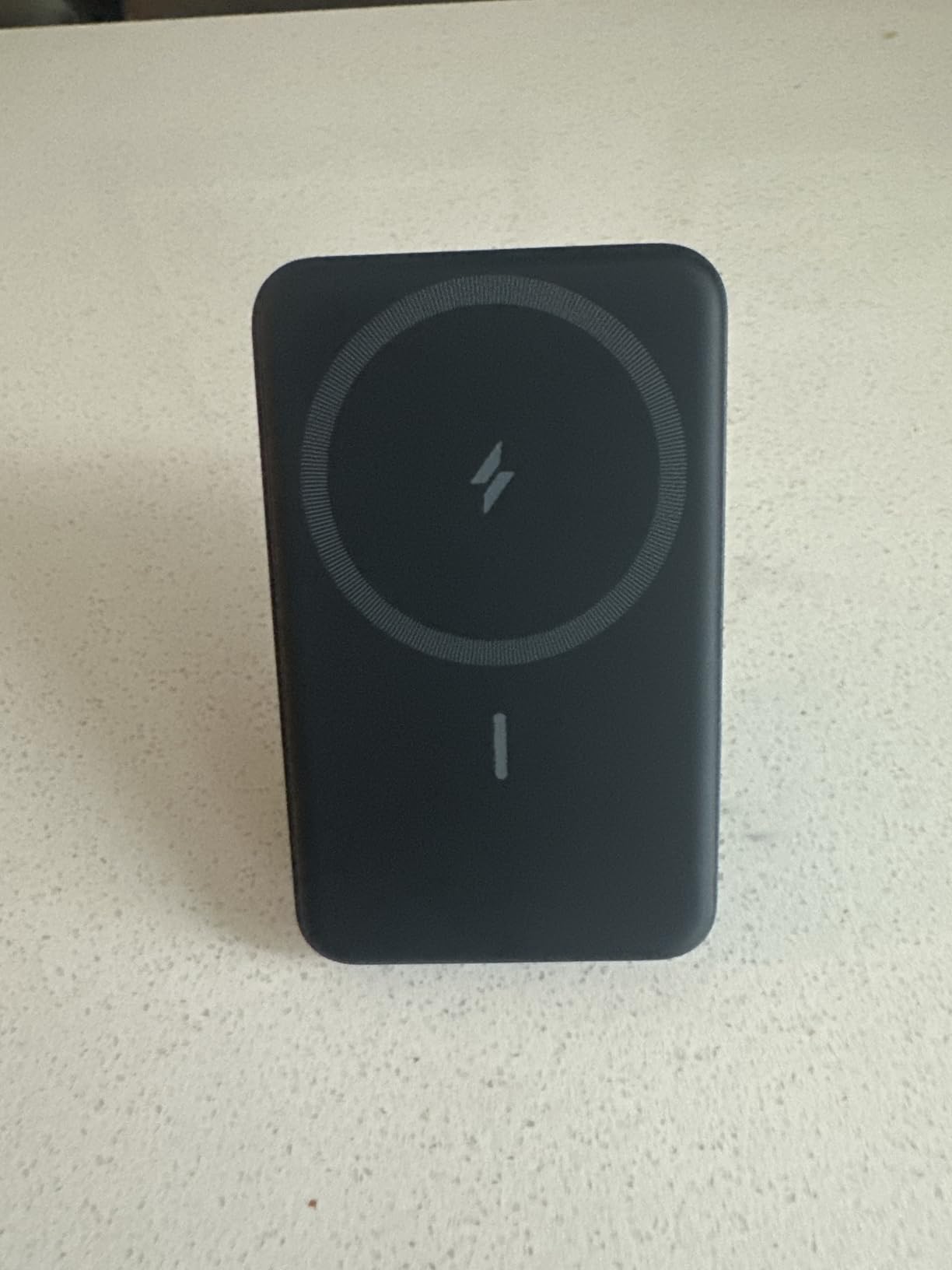 Anker 633 Magnetic Battery, 10,000mAh Foldable Wireless Portable Charger, 20W USB-C Power Delivery Power Bank with Stand, Magsafe-Compatible for iPhone 16/15/14/13/12 Series (Black) customer photo 1