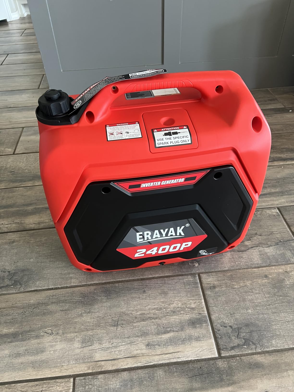 ERAYAK 2400W Portable Inverter Generator for Home Use, Super Quiet Small Generator for Camping Outdoor Emergency Power Backup customer photo 2