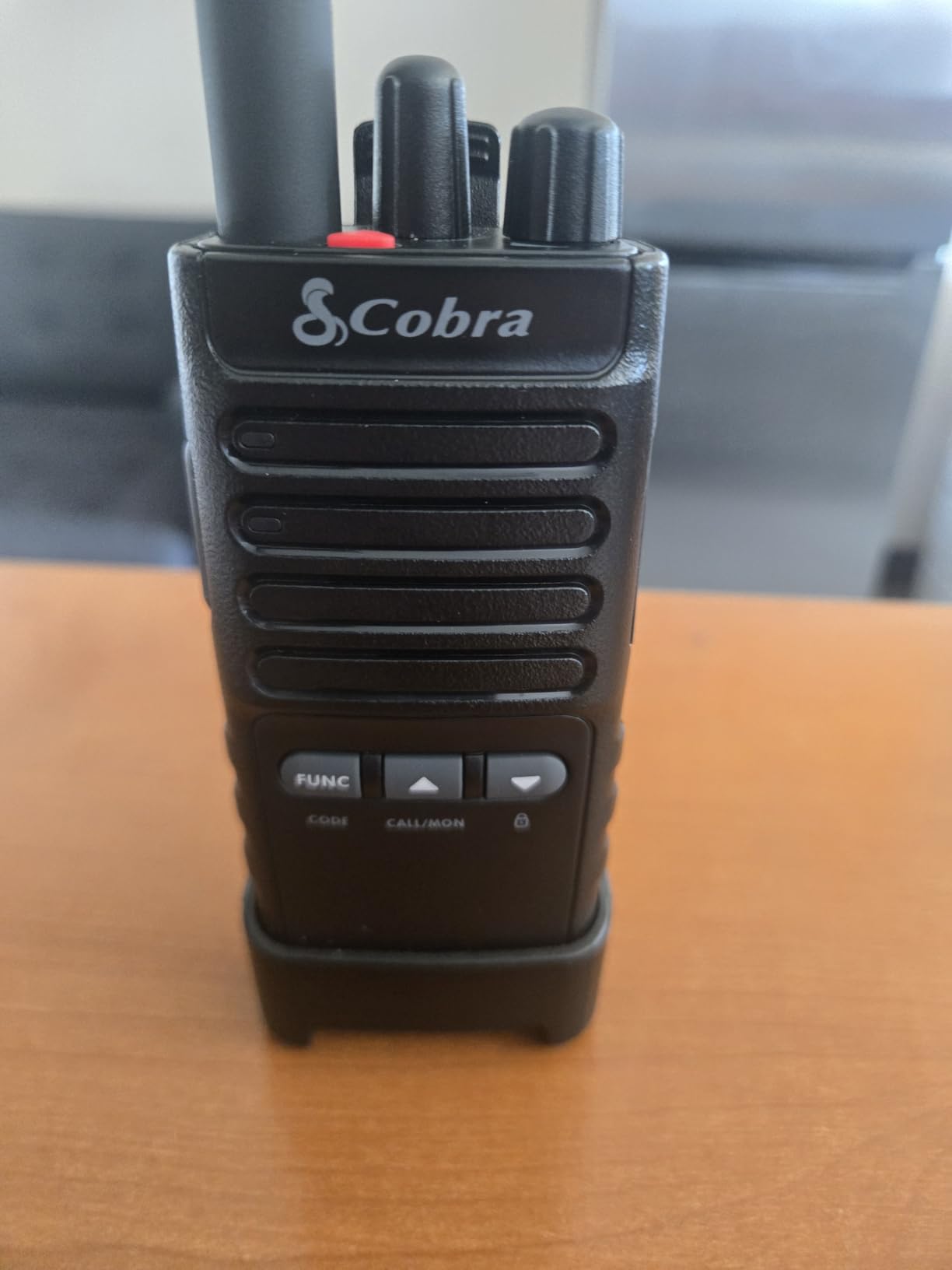 Cobra PX650 BCH6 - Professional/Business Walkie Talkies - Rechargeable, 300,000 sq. ft/25 Floor Range, Dust Protected and Splashproof (IP54 rating), Two-Way Radio Set (6-Pack) customer photo 2