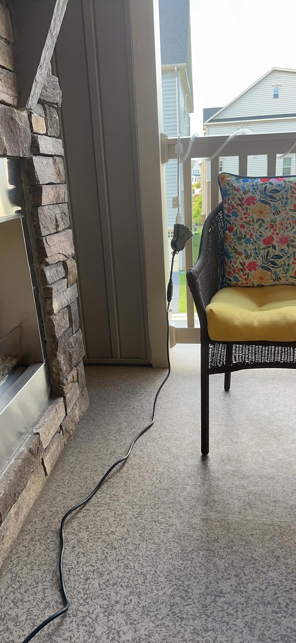 EP 25FT Black Outdoor Extension Cord, 16/3 SJTW Heavy Duty Waterproof, 3 Prong Grounded Plug, 13A 1625W 16AWG, Cold-Resistant Flexible Power Cable for Garden, Home, Christmas Lights customer photo 1