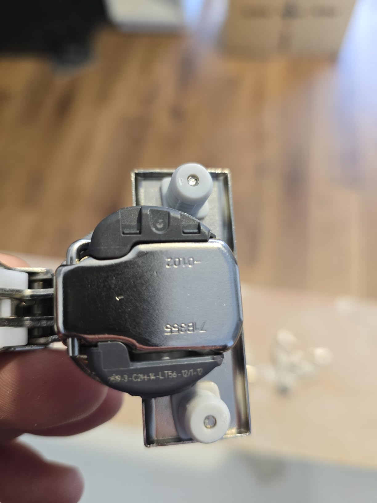 Blum Clip top BLUMOTION Hinge Kit (4 Kits), Full Overlay, 110 Degree Opening Angle, Steel, Soft Close Euro-Style Hinges with Clip Mounting Plate for Frameless Cabinets customer photo 1