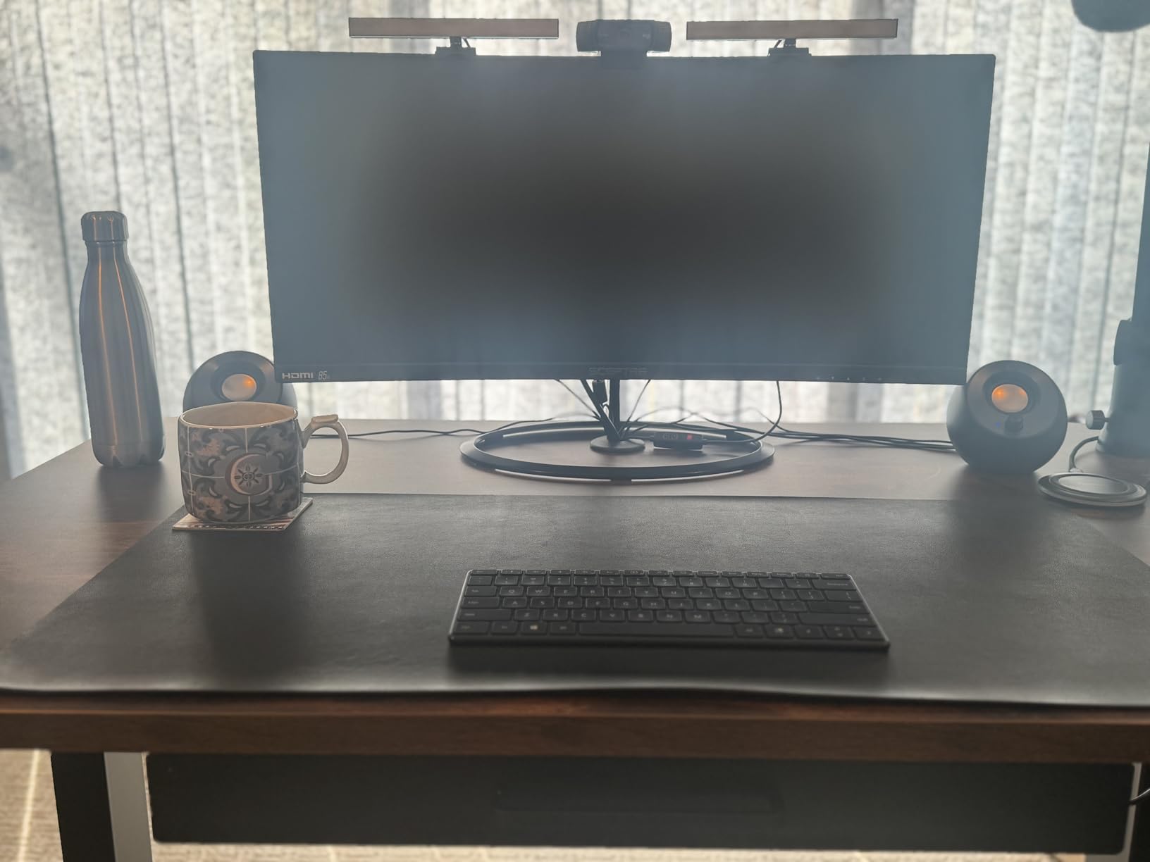 VIVO Electric 71 x 30 in Standing Desk, Memory Height Adjustment, 1B Series, Holds 220 lbs, Black Top Black Frame, DESK-KIT-1B7B customer photo 2