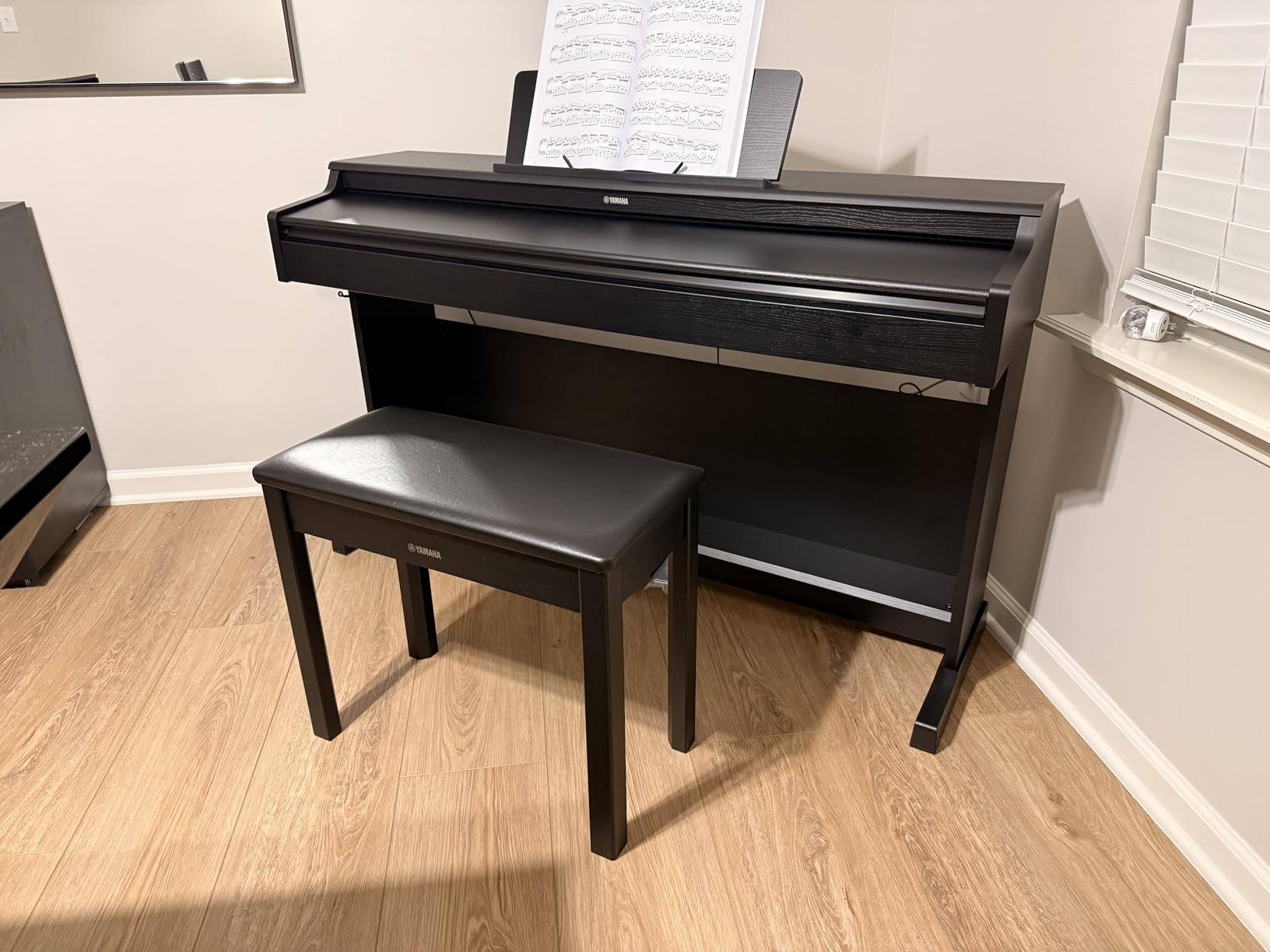 Yamaha YDP165 Console Digital Piano with Weighted 88-Key Graded Hammer 3 Action, CFX Concert Grand Piano Sound, Includes Bench (Black) customer photo 1