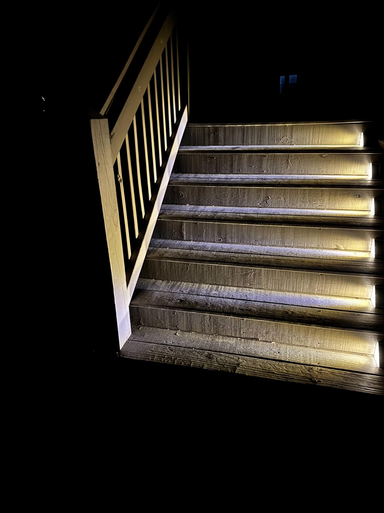 LED Solar Step Lights Waterproof Outdoor Stair Lights, Solar Deck Lights Outdoor Decor IP67 Solar Decoration Lights for Yard, Patio, Garden, Walkways, Front Door, Pathway, Driveway, Porch 6 Pack customer photo 2