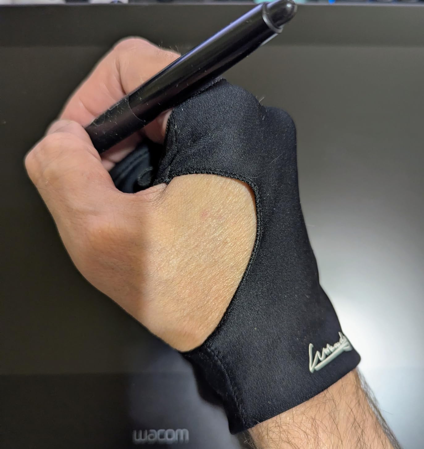Digital Drawing Glove 2 Pack,Artist Glove for Drawing Tablet,ipad,Sketching,Art Glove with Two Finger for Right Hand and Left Hand (Smudge Guard, Medium,3.15x8.58inch customer photo 2