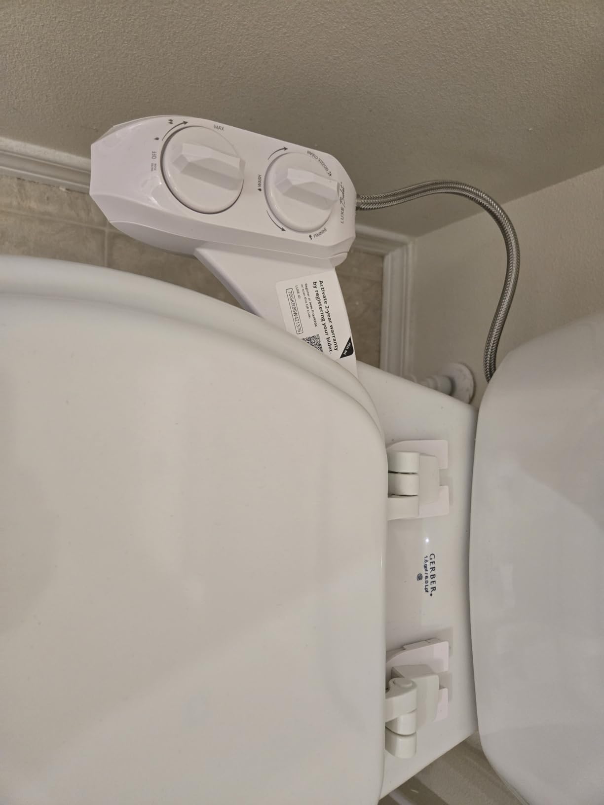 LUXE Bidet NEO 185 Plus - Dual Nozzle, Non-Electric Bidet Attachment for Toilet Seat, Patented Slide-In Install, 360° Self-Clean, EZ-Lift to Clean customer photo 1
