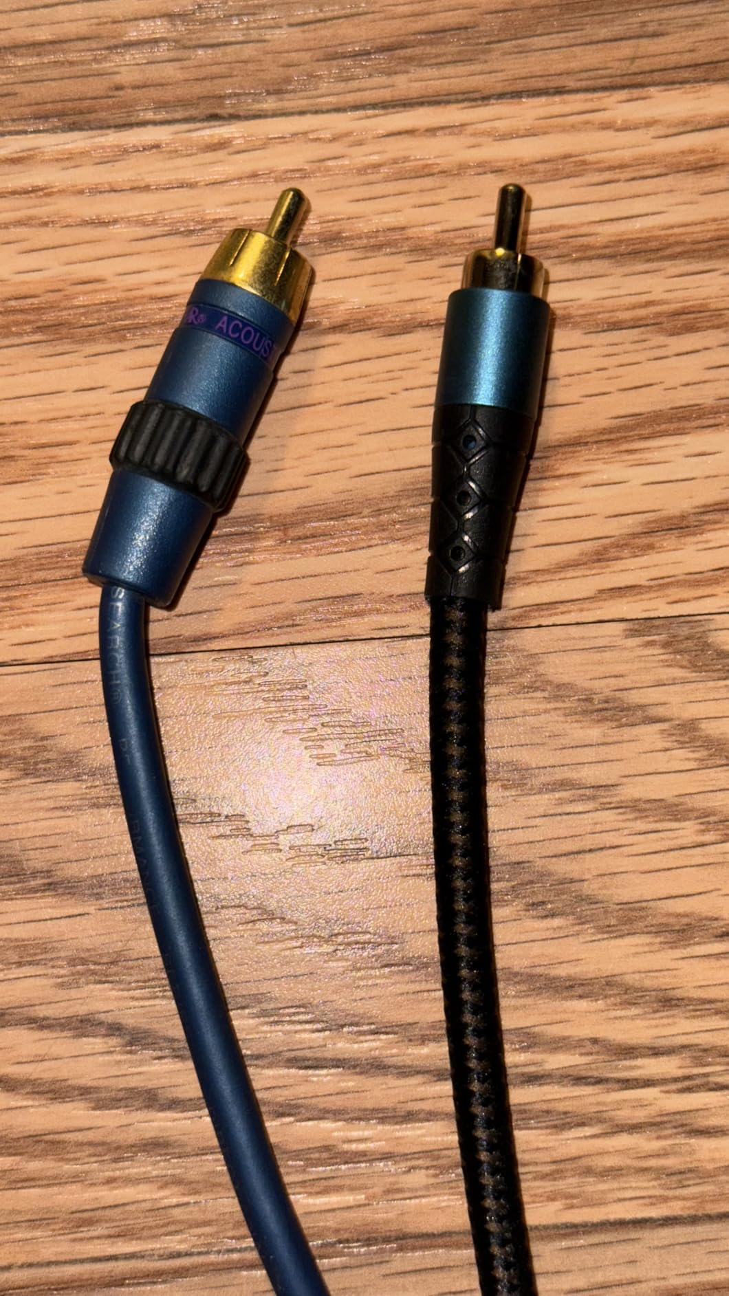 EMK RCA Subwoofer Cable 90 Degree RCA to RCA Audio Cable 24K Gold-Plated Nylon Braided Double Shielded Digital Analogue Supports Amplifiers,Home Theater,Hi-Fi Systems,Subwoofer(10ft/3m) customer photo 1