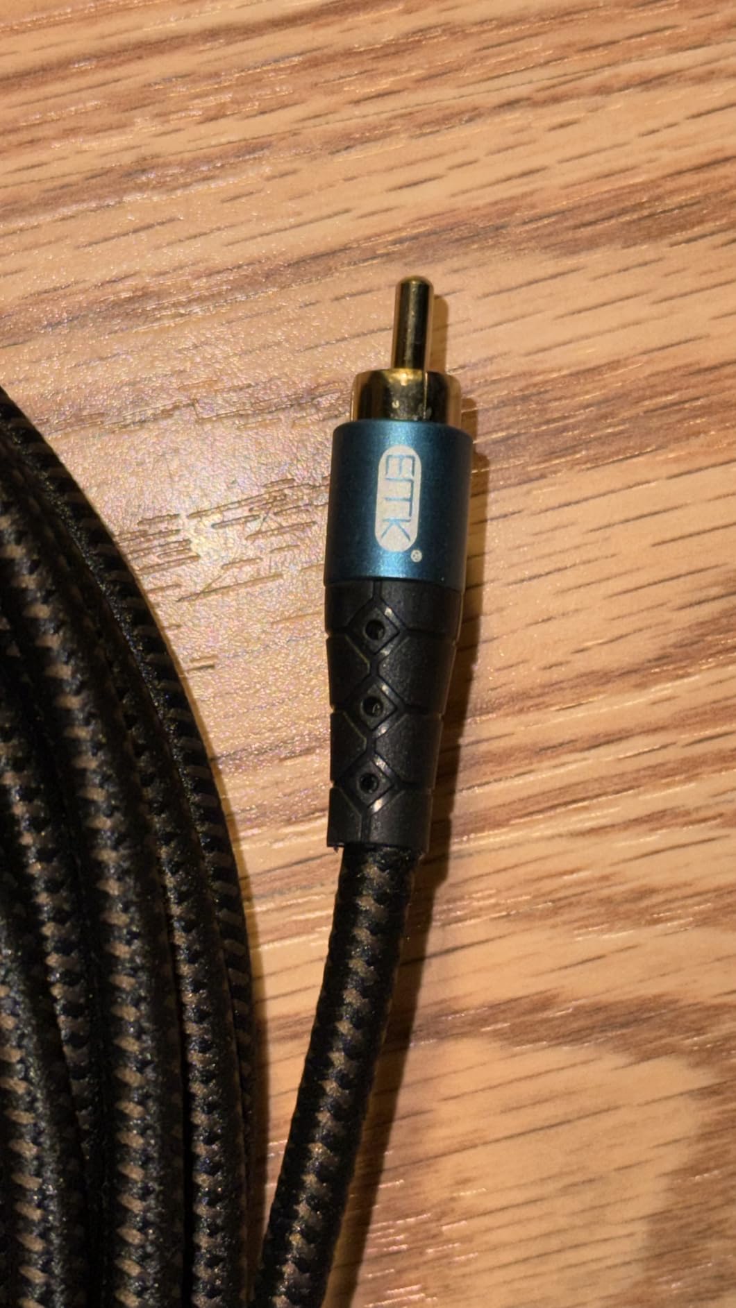 EMK RCA Subwoofer Cable 90 Degree RCA to RCA Audio Cable 24K Gold-Plated Nylon Braided Double Shielded Digital Analogue Supports Amplifiers,Home Theater,Hi-Fi Systems,Subwoofer(10ft/3m) customer photo 2