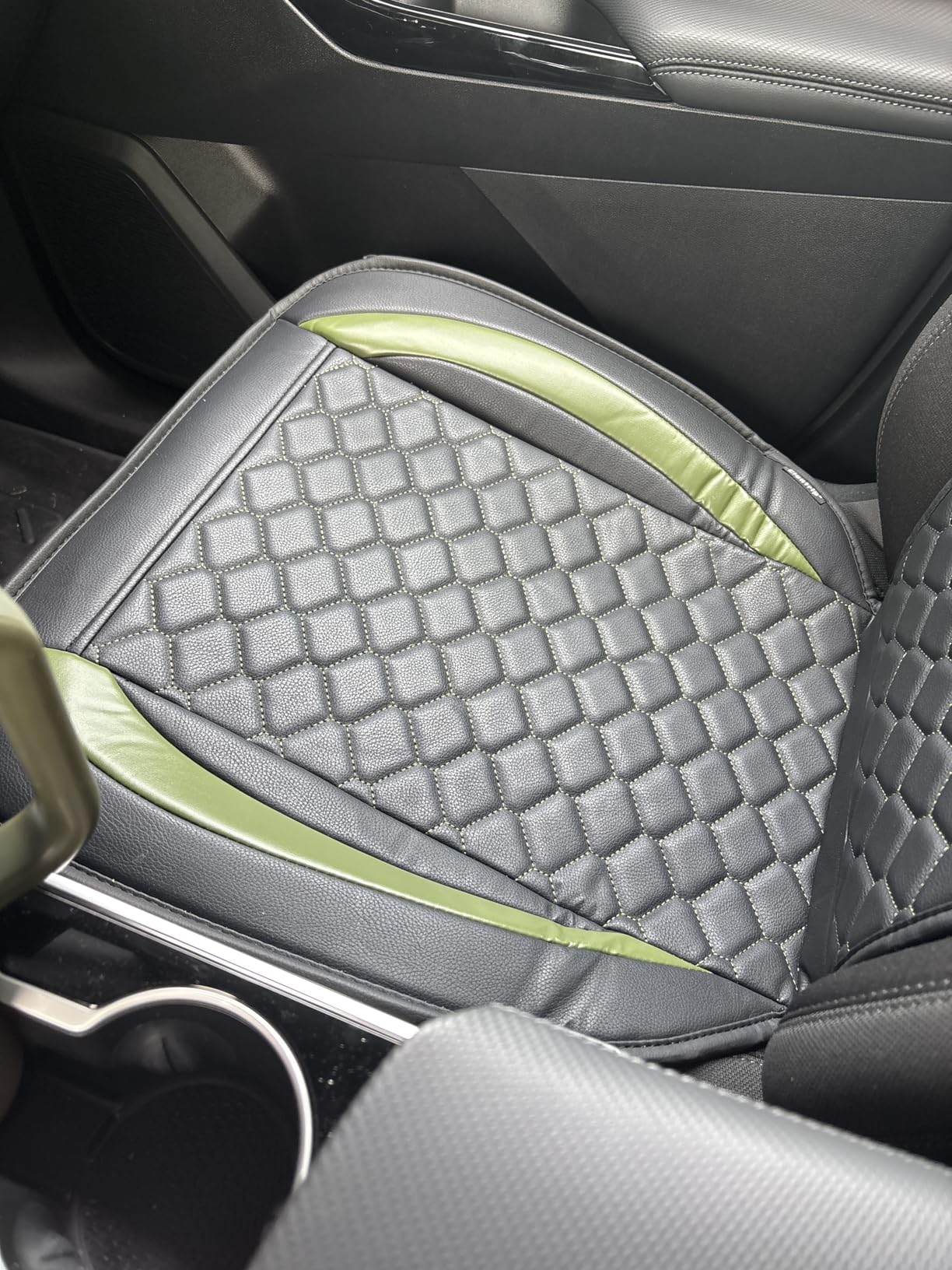 Elantrip 2PCs Front Car Seat Covers Leather Water Proof Seat Protector Universal fit for Most Cars SUVs and Trucks Black customer photo 2