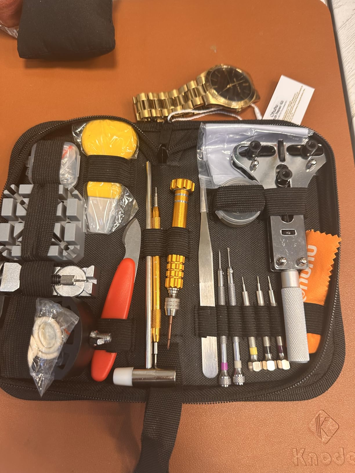 Ohuhu Watch Battery Replacement Tool Kit Upgraded Watch Repair Kit Watch Back Remover Opener Tool Case Opener Removal with Extra Screwdriver Back Protective Films Sealing Rings customer photo 1