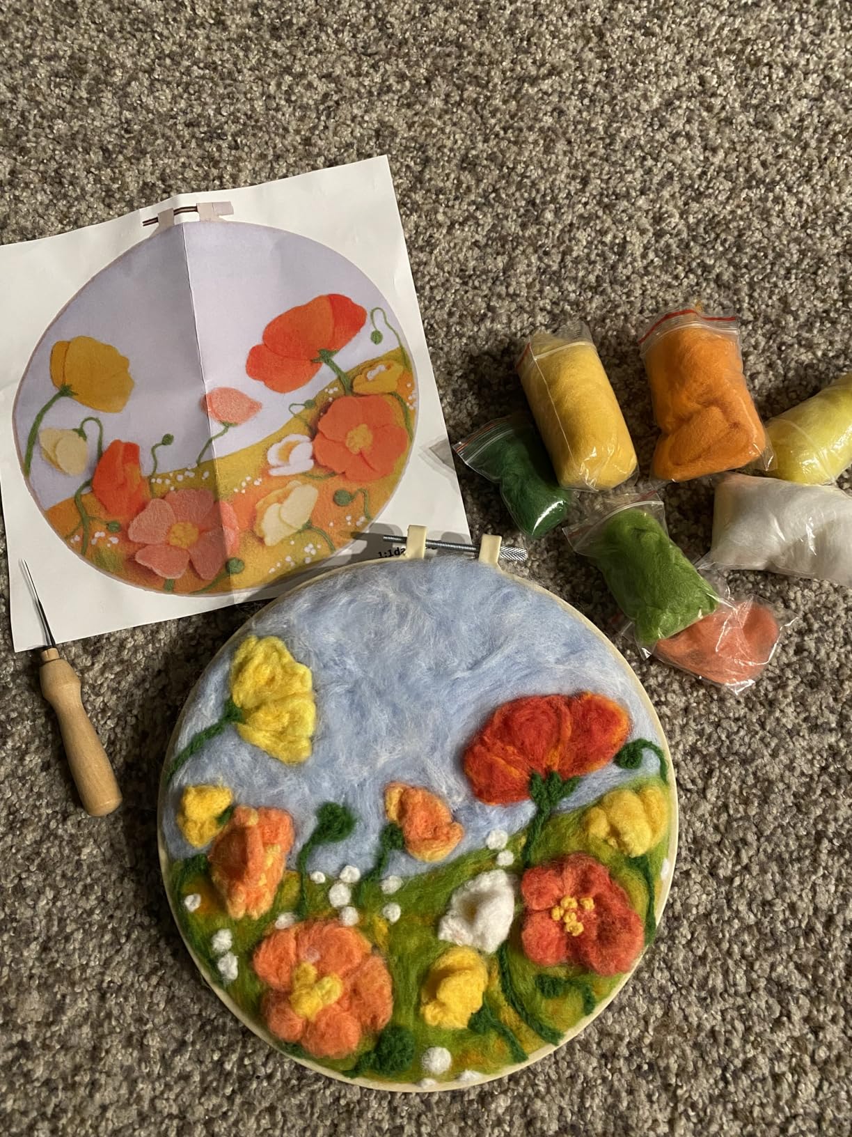 Mayboos Needle Felt Starter Set, Includes Wool Bag, Felting Needles, Foam Pad, Felt Cloth & Instructions, Pastoral Style Kit for Home Decoration customer photo 1