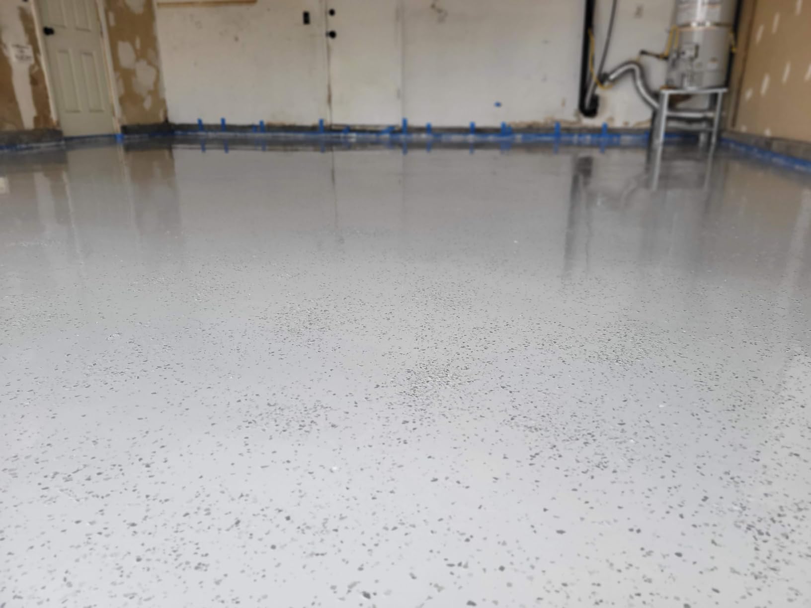 ArmorPoxy Garage Epoxy Floor Kit - 100% Solids - 2 Part Industrial-Grade Coating w/UltraGlaze Topcoat | DIY Slip & Hot Tire Resistant |300 Sq Ft - Designer Gray - 17 pc kit customer photo 1