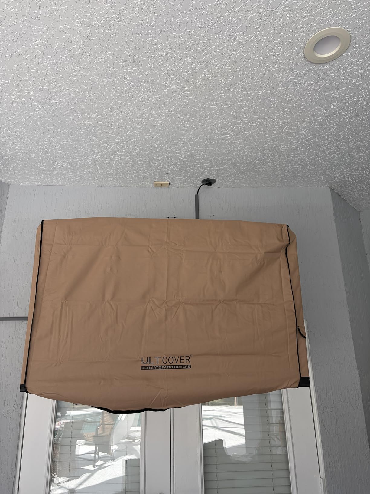 ULTCOVER Waterproof Outdoor TV Cover for 28-32 inch Outside Flat Screen Televisions with Mounts and Stands customer photo 1