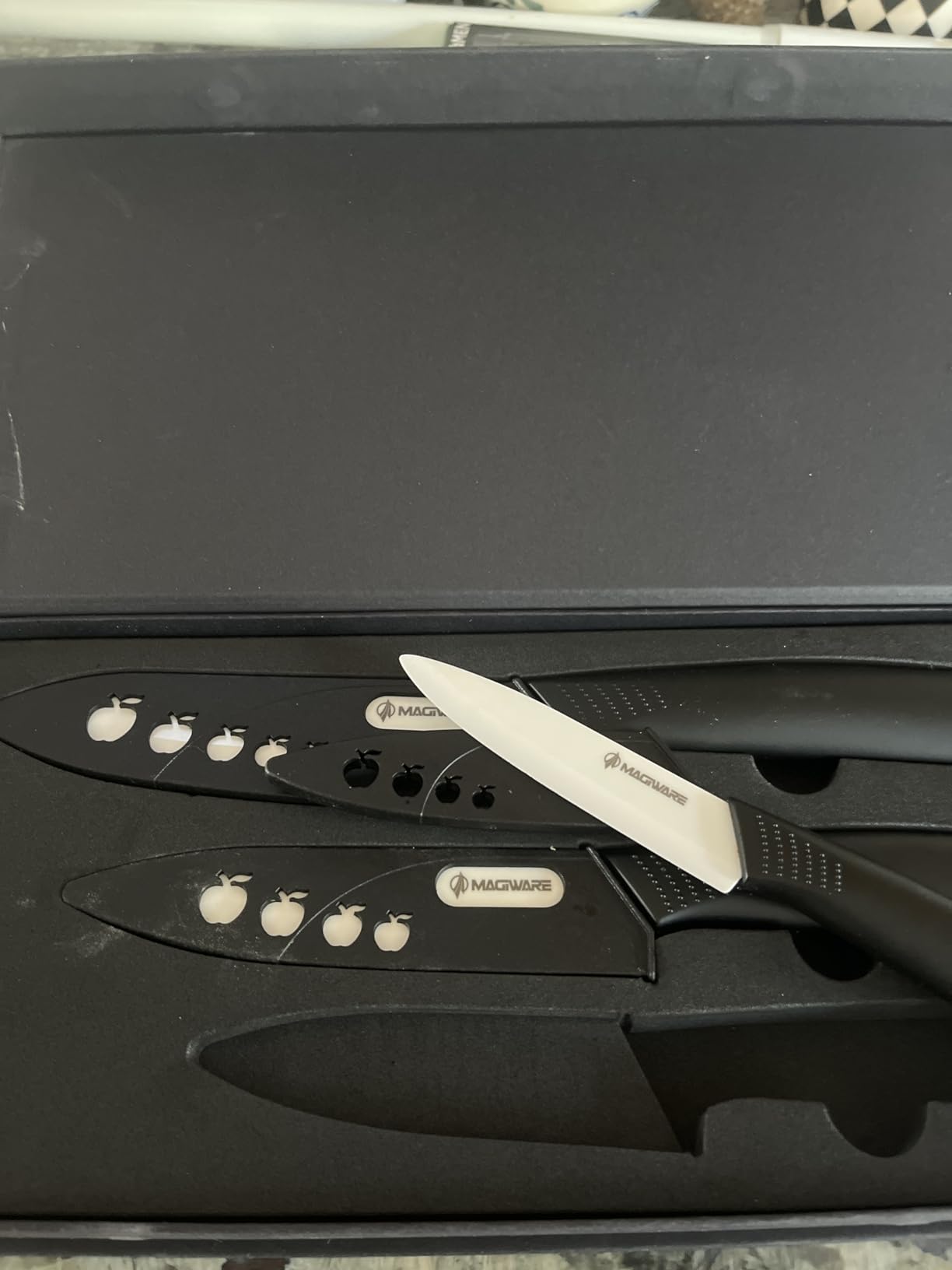 Ceramic Knives, Ceramic Knife Set with Sheaths Cover -Sharp Longer Never Rust (include 6 Inch Chef Knife, 5inch Utility Knife, and 4 Inch Paring Knife customer photo 1