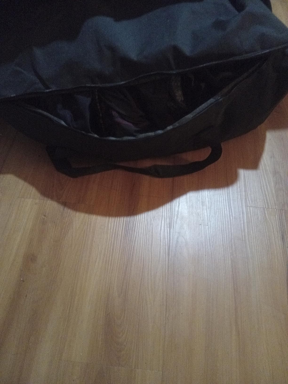 Finnhomy 120L Foldable Rolling Duffel Bag with 3 Wheels, Light Weight Travel Duffel bag with Large Loading Capacity, 32'' Rolling Duffel bag with Shoulder Strap customer photo 1