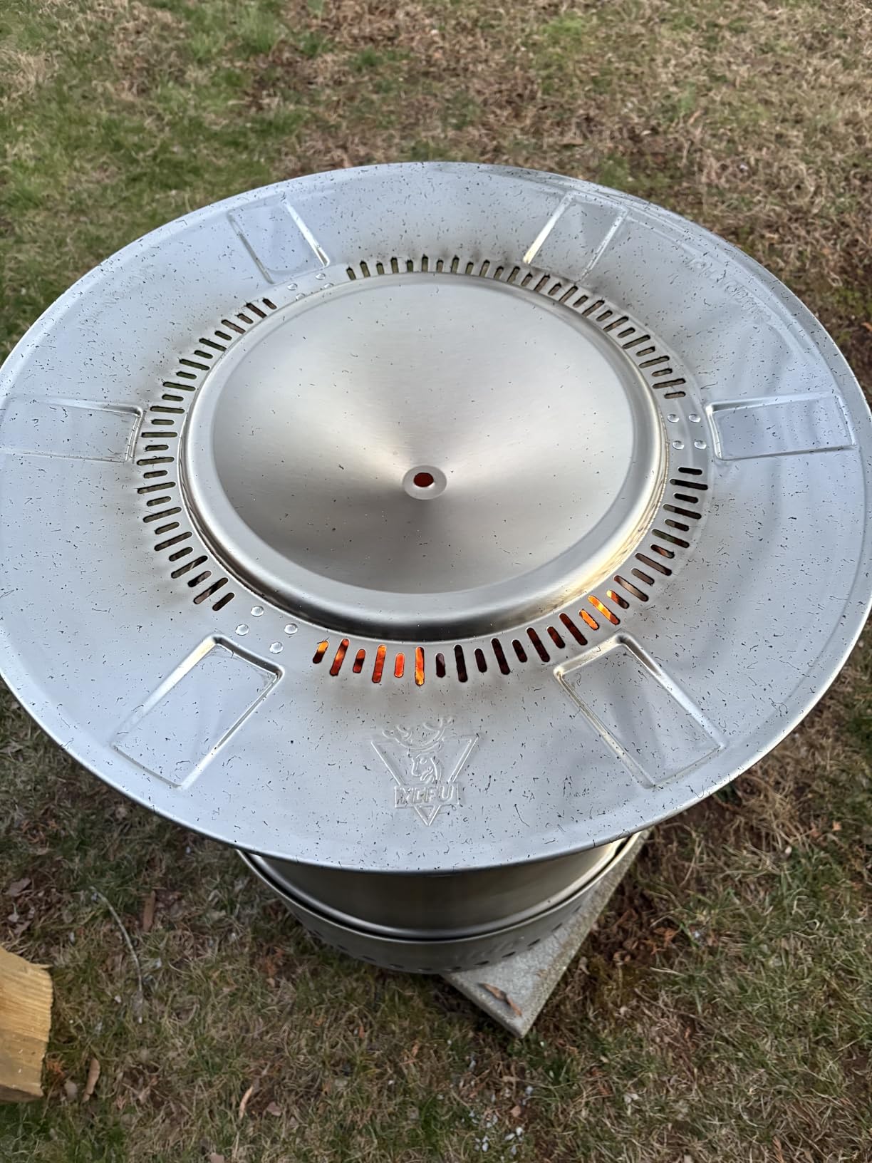 TURBRO 19 Inch Smokeless Fire Pit for Outdoor Wood Burning, Portable Stainless Steel Camping Stove with Stand, Removable Ash Pan, Waterproof Storage Bag, Pluto R19-PG customer photo 1