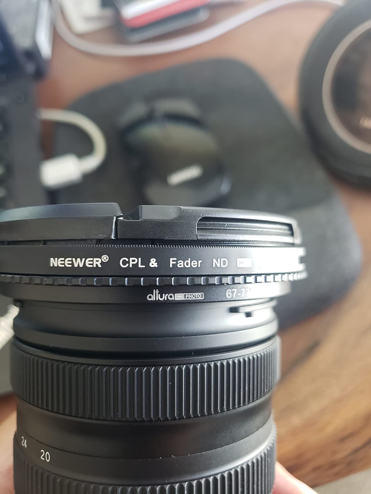 NEEWER 2 in 1 77mm Variable ND Filter ND2-ND32&CPL Filter(Circular Polarizer Filter) No X Cross/30 Layer Nano Coated/HD Optical Glass/Ultra Slim Aluminum Alloy Frame/Water Repellent/Scratch Resistant customer photo 1
